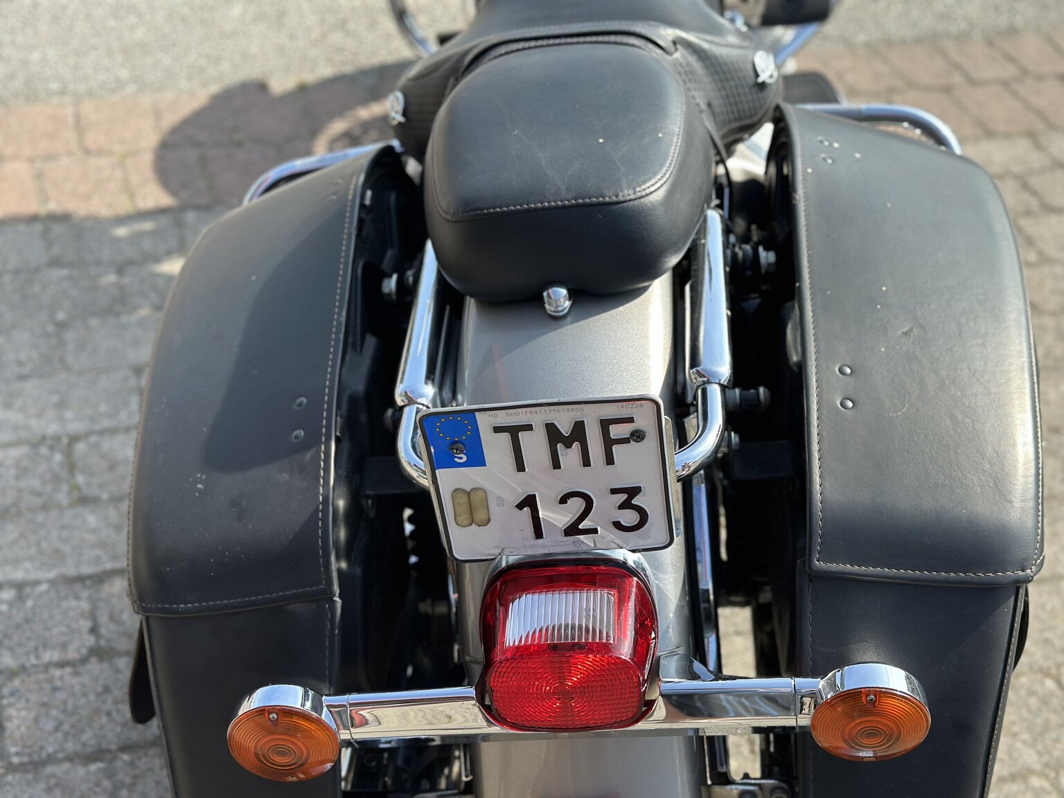 Exteriörbild på 2007 Harley-Davidson Road King Classic