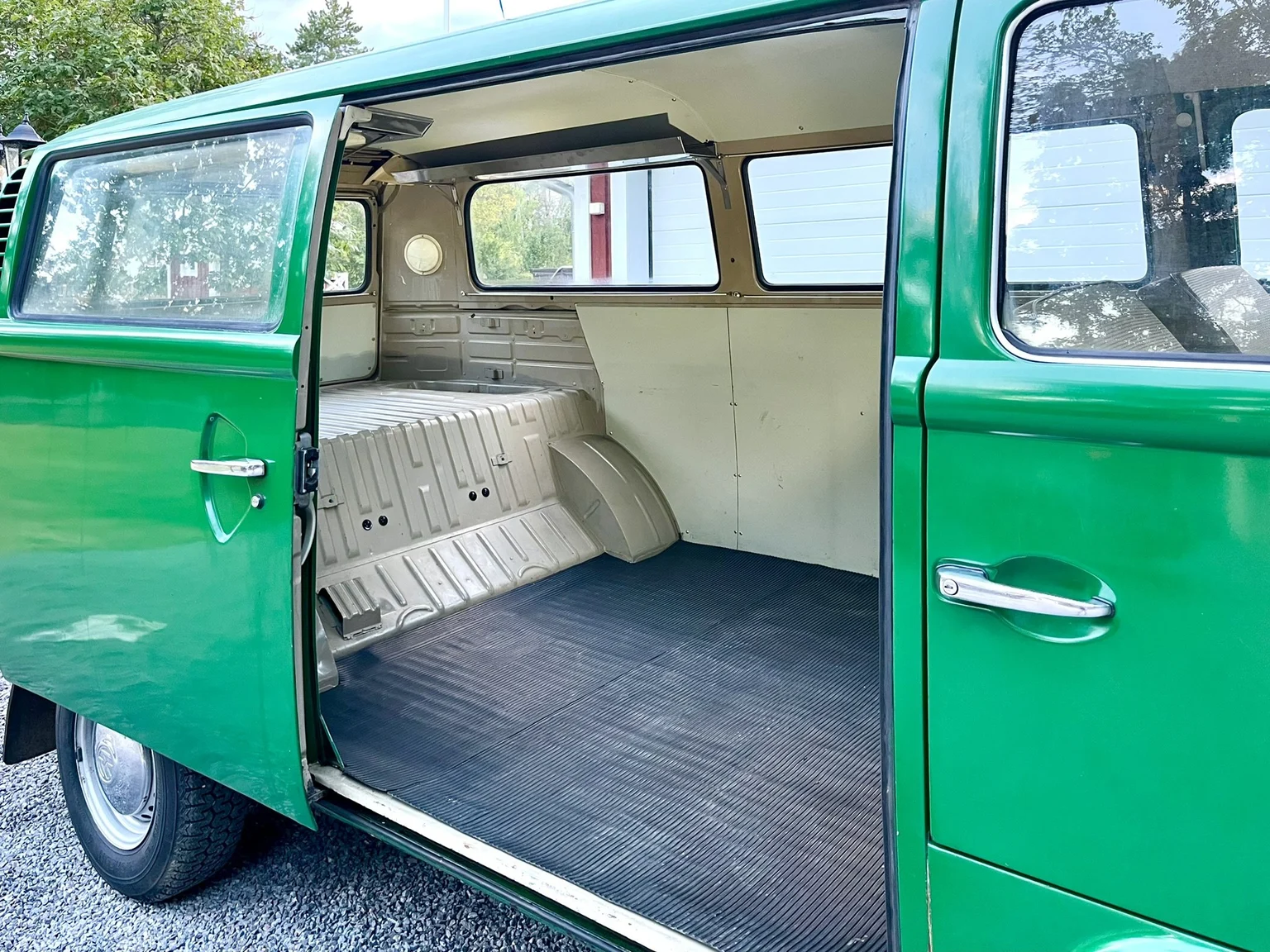 Interiörbild 1974 Volkswagen Transporter T2 (28)