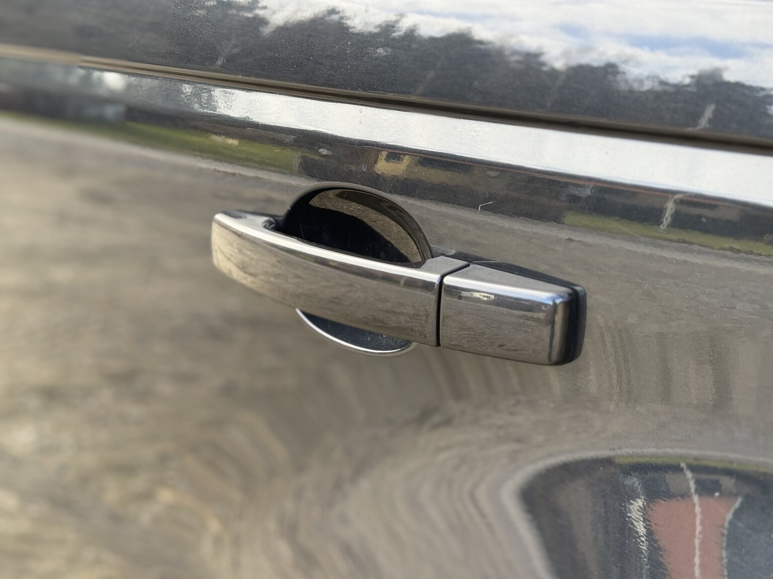 Exteriörbild på 2012 Land Rover Range Rover Sport V8