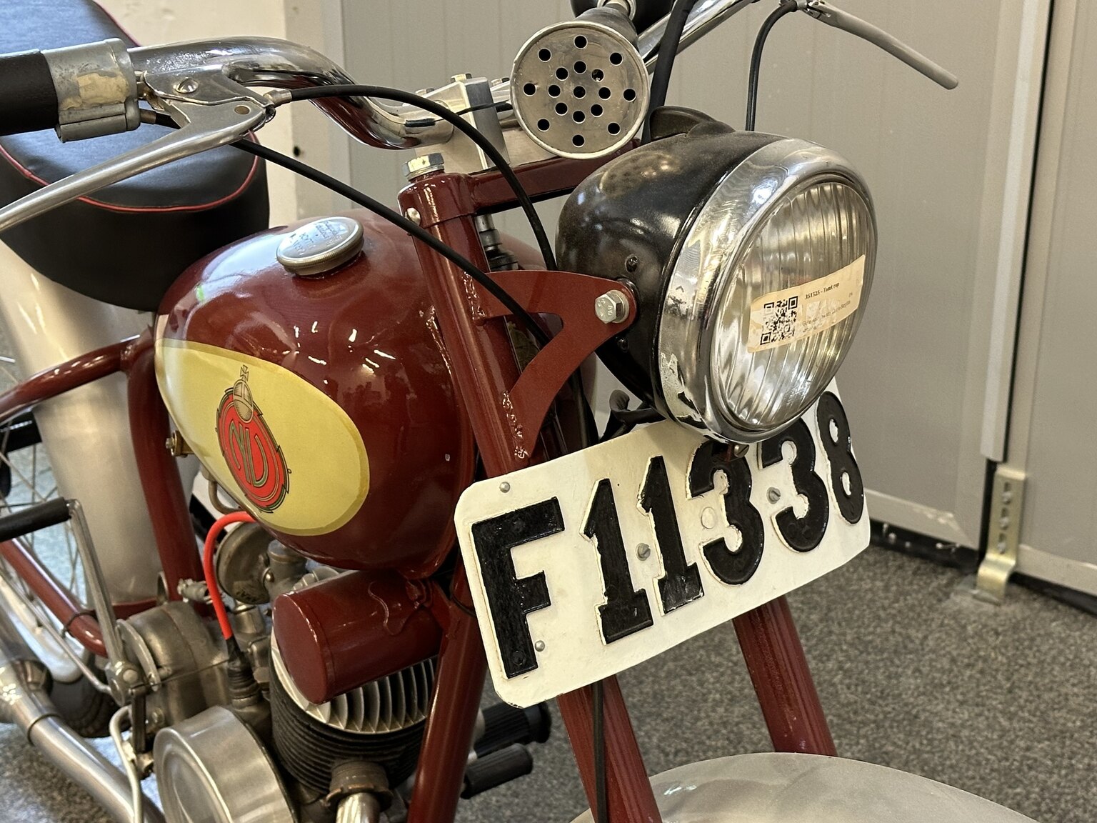 Exterior image of 1950 NV 125