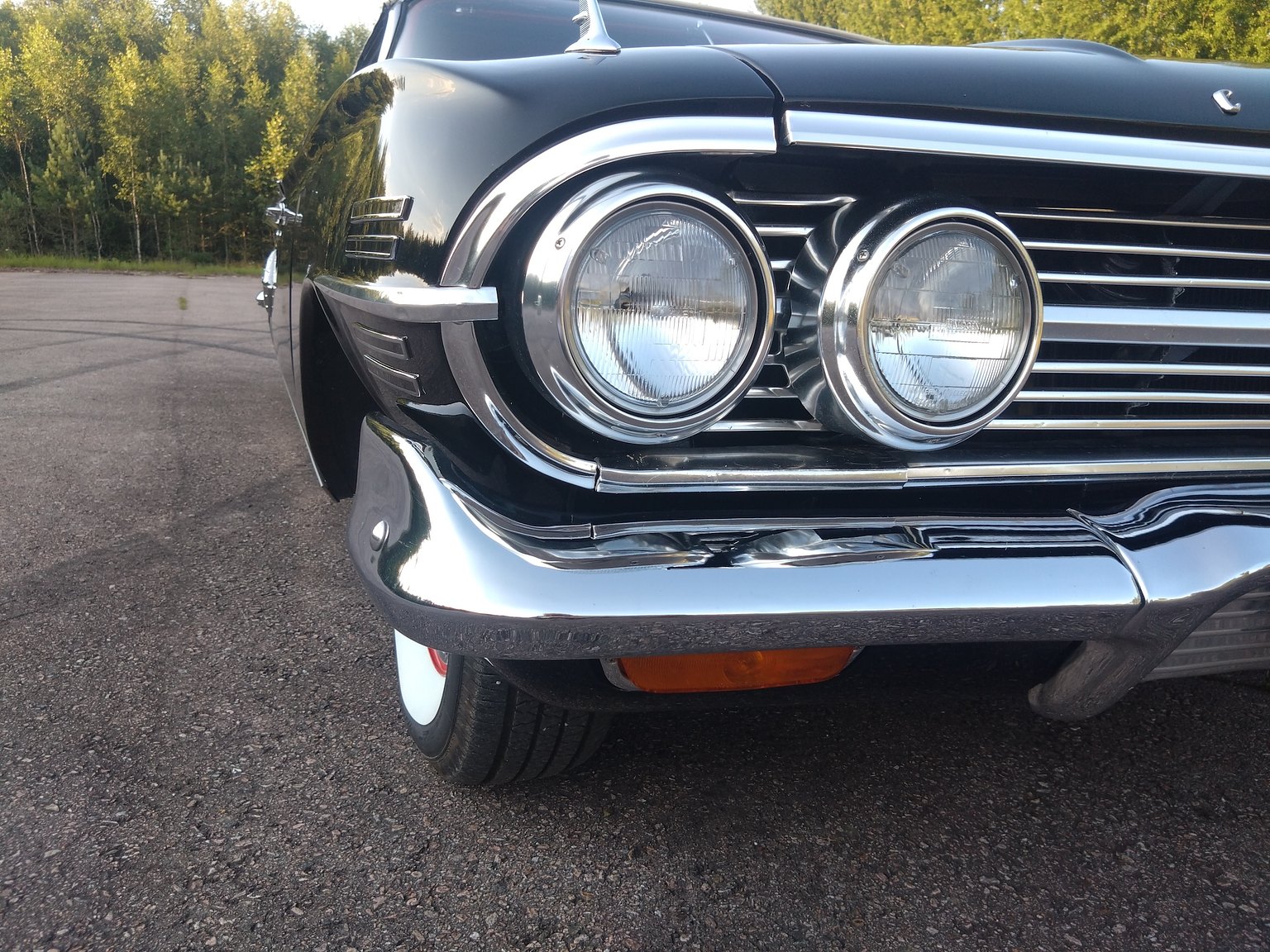Exterior image of 1960 Chevrolet Impala Cabriolet 5.7 V8 Powerglide