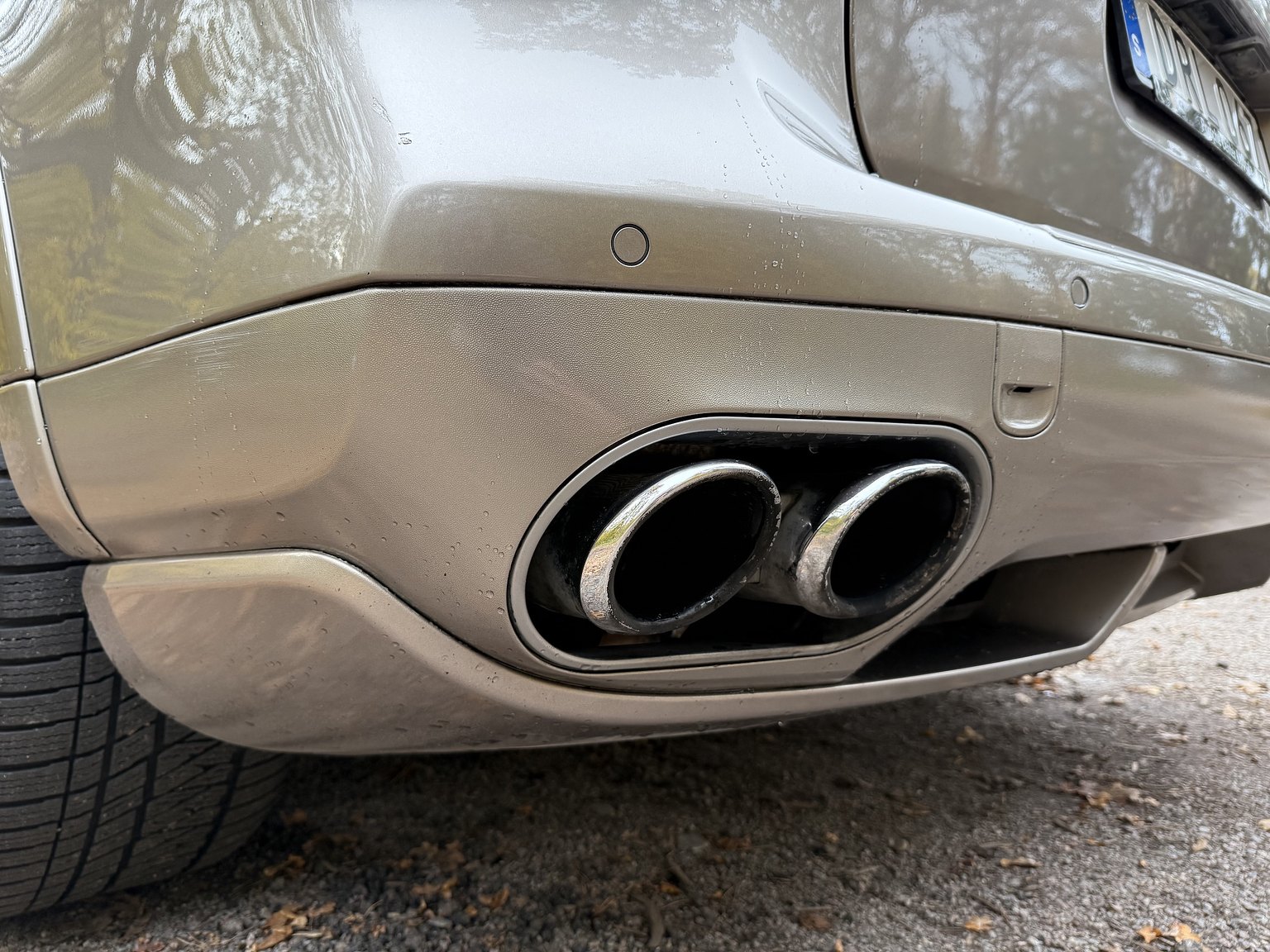 Exteriörbild på 2008 Porsche Cayenne GTS 6-växlad Manuell