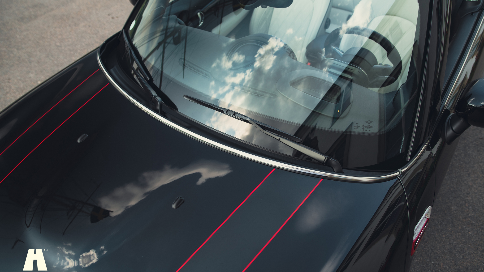 Exteriörbild på 2021 Mini John Cooper Works Cabriolet  (42)