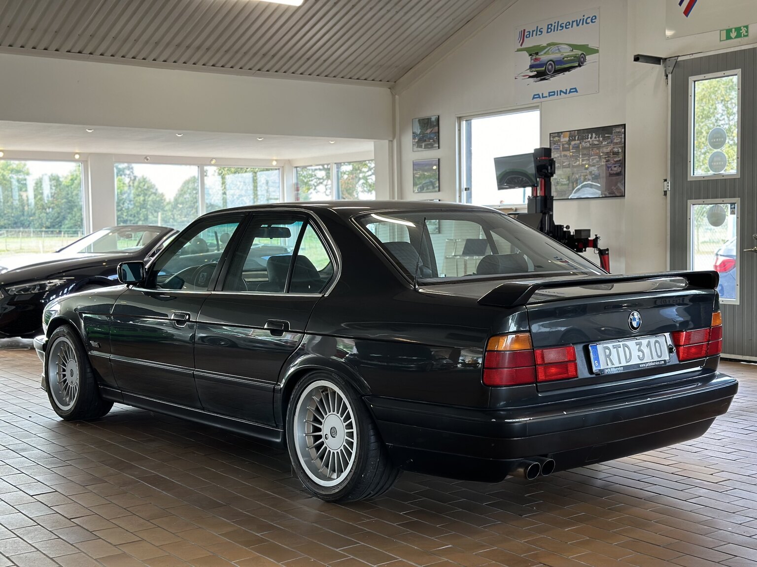 Exterior image of 1991 ALPINA BMW ALPINA B10 BI-TURBO