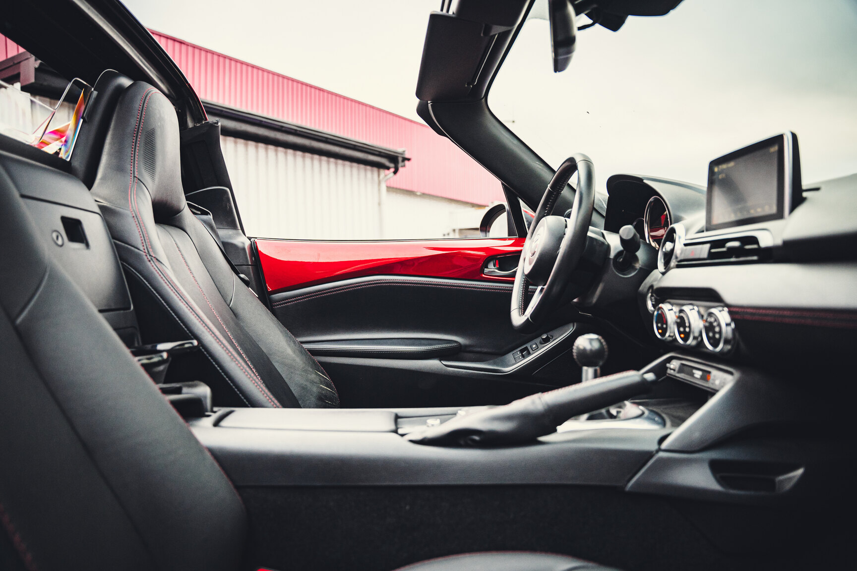Interiörbild 2017 Mazda MX-5 RF - Ett sista race