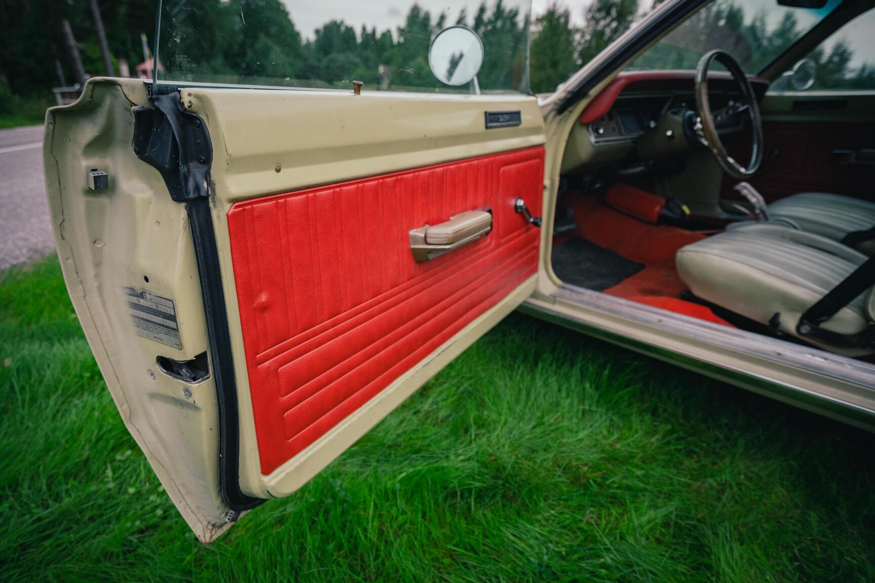 Innenraumfoto von 1972 Plymouth Duster 360