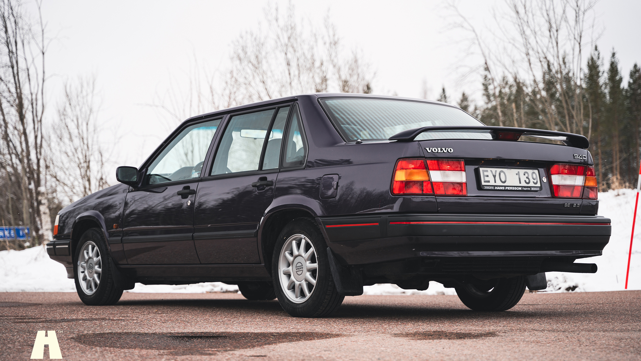 Exterior image of 1995 Volvo 940 SE