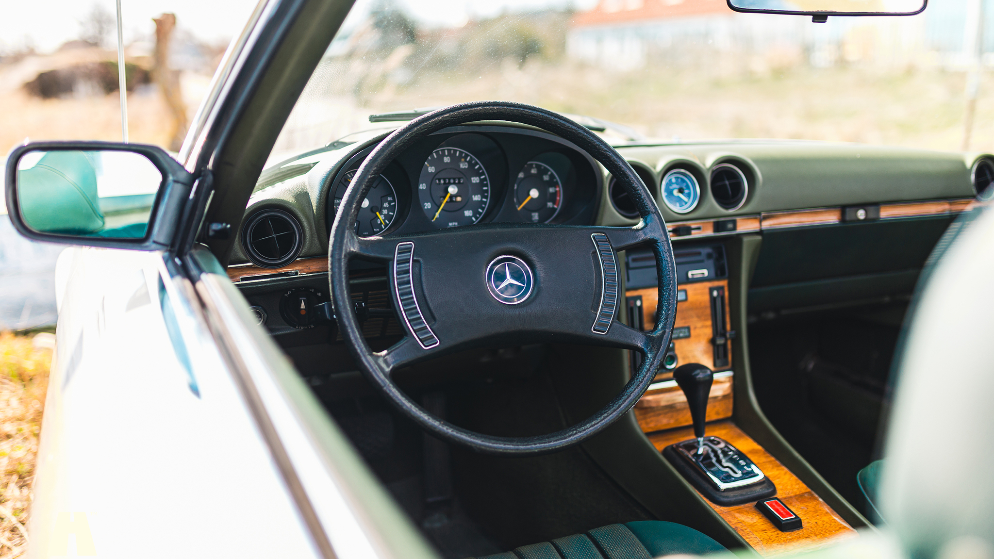 Innenraumfoto von 1972 Mercedes-Benz 350 SL (4)