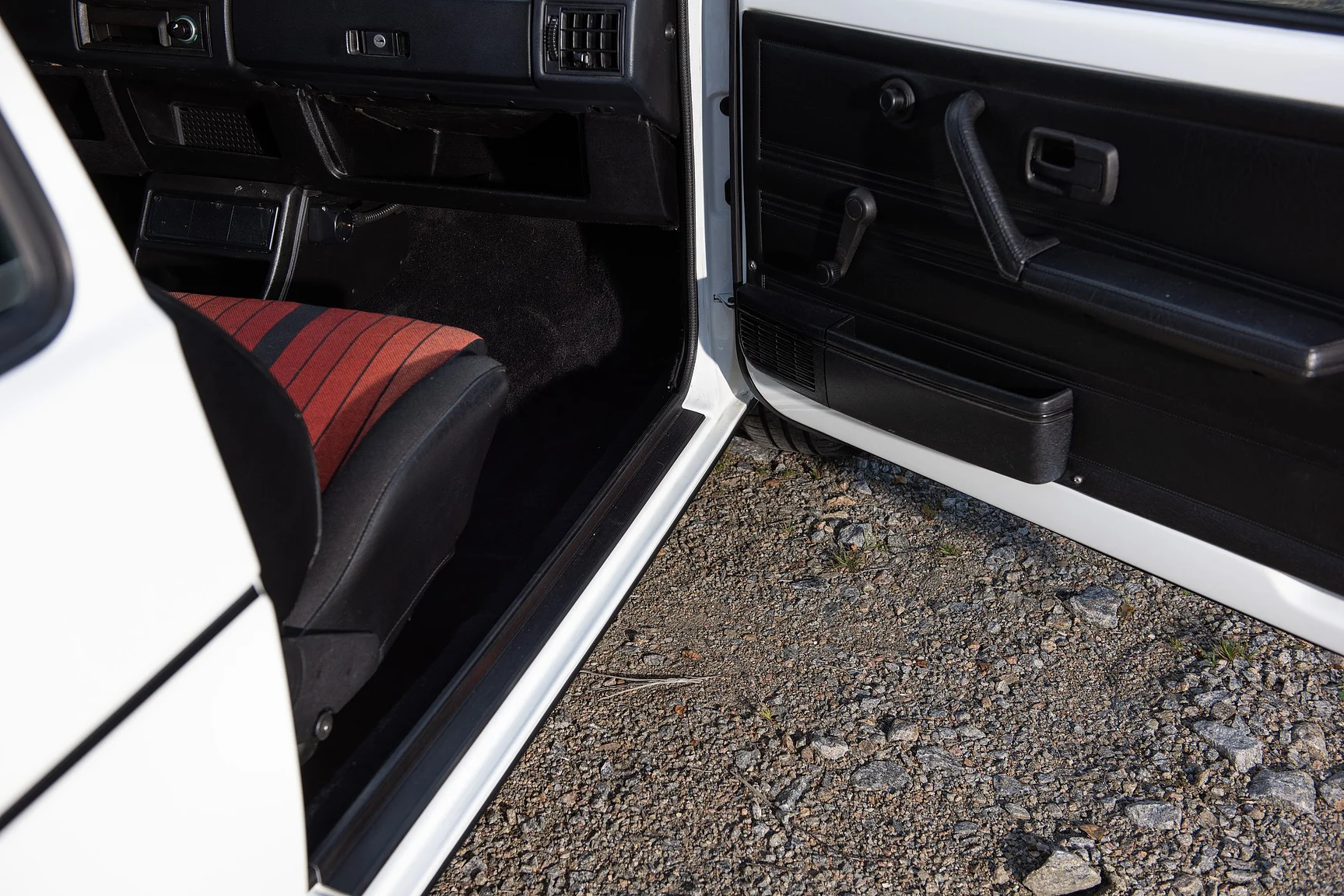 Interior image of 1984 Volkswagen Golf GTI "Special" (43)