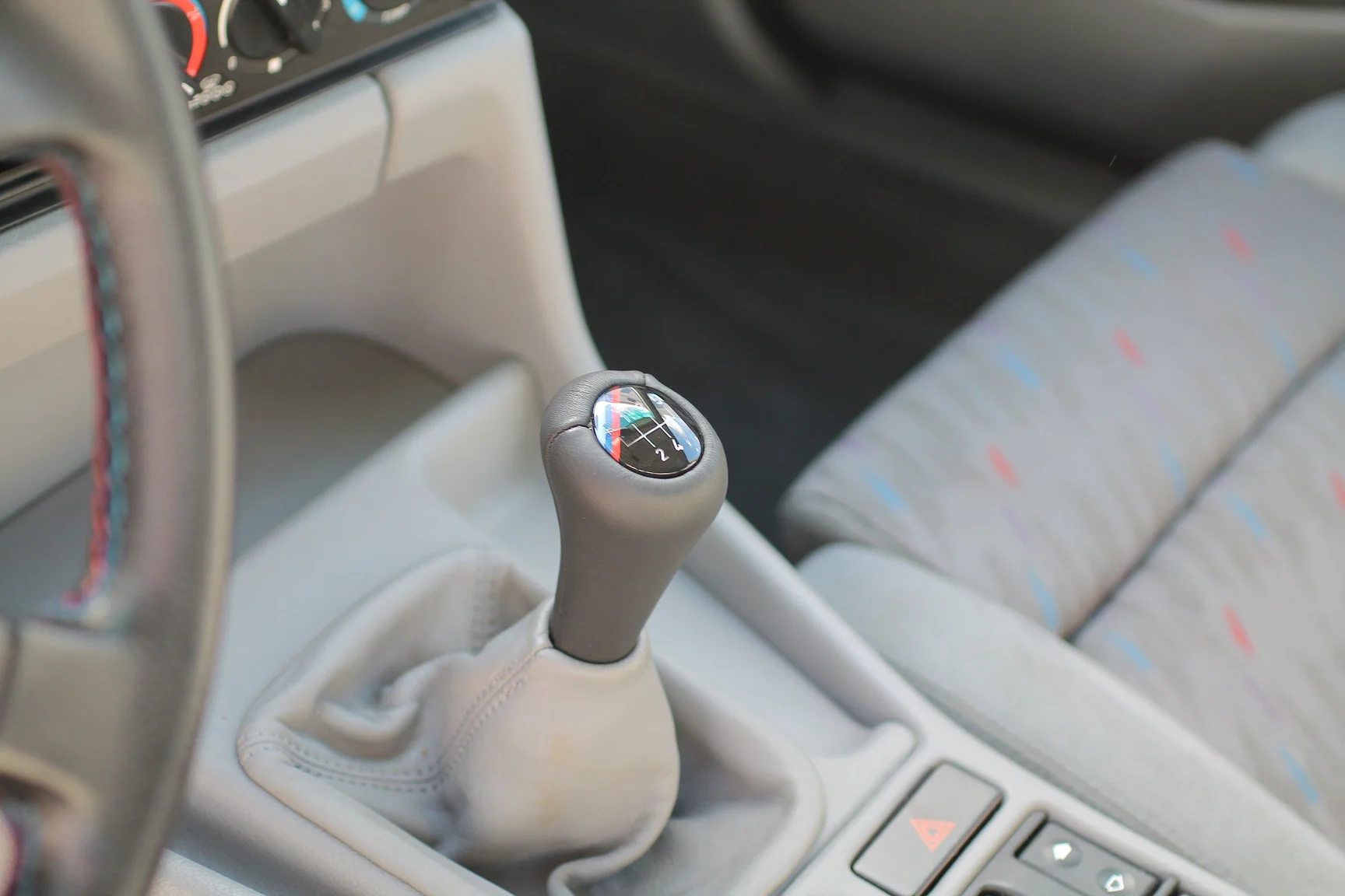 Innenraumfoto von 1993 BMW E34 M5 Touring  (52)