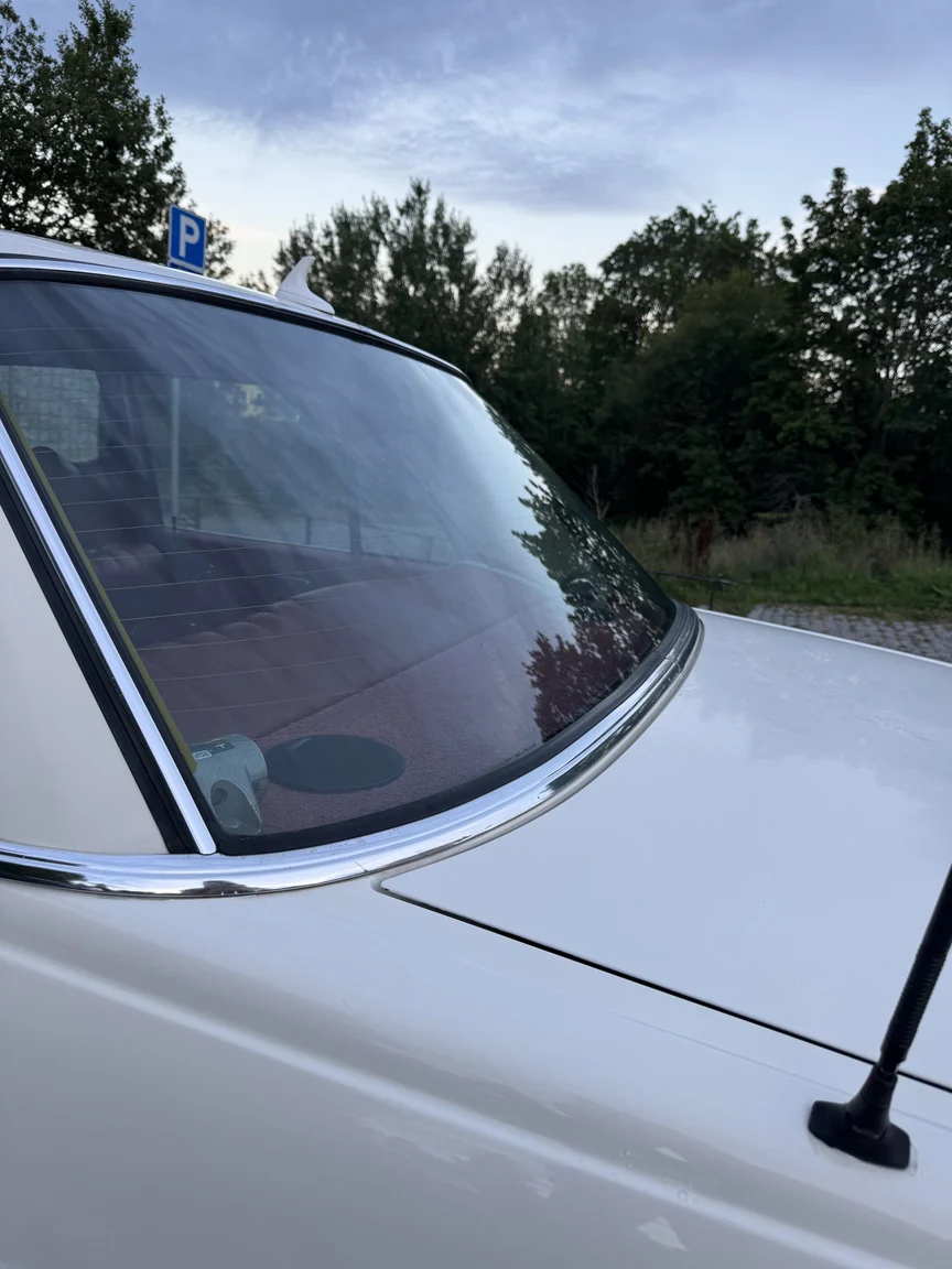 Aussenfoto 1972 Mercedes-Benz 200 (57)
