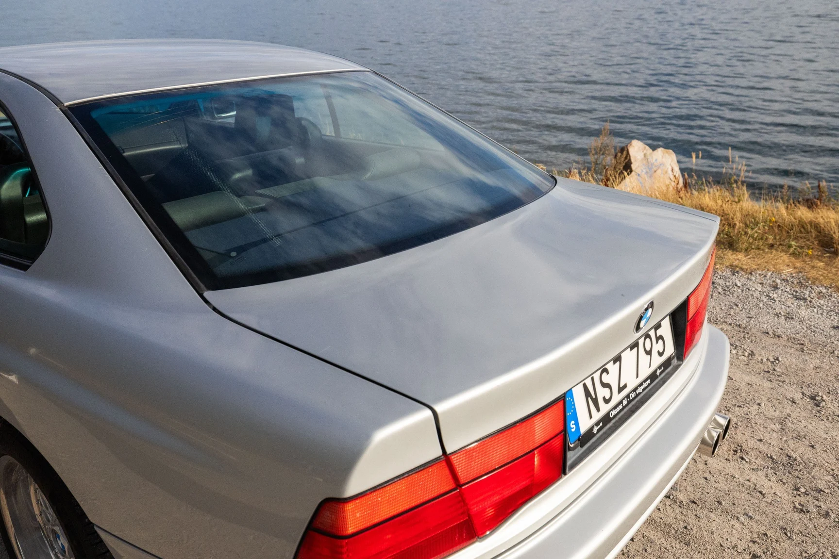 Exterior image of 1991 BMW 850i (60)