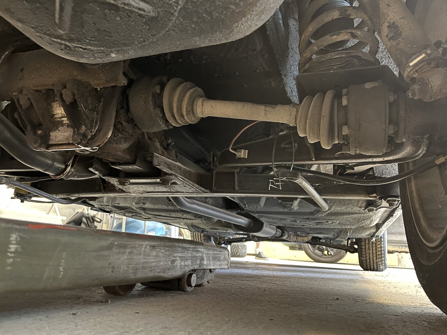 Image of 1972 BMW 2000 Touring mechanics