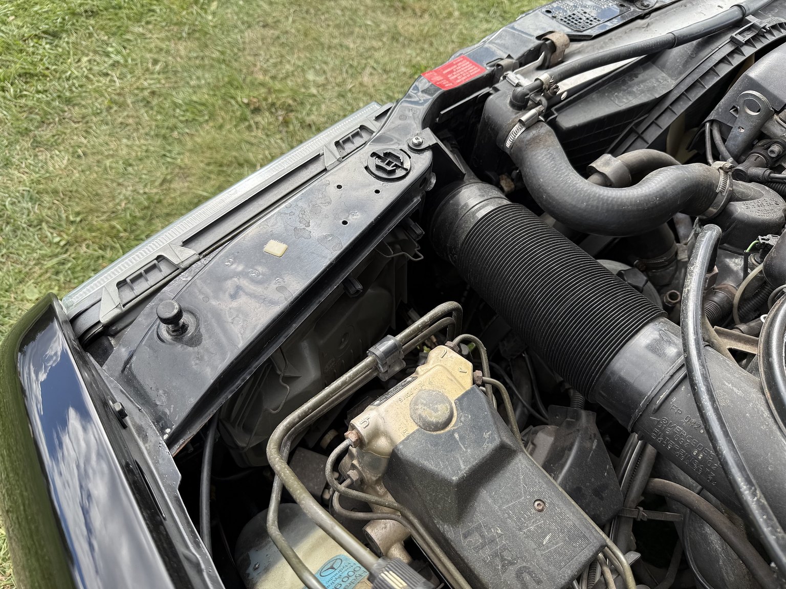Image of 1990 Mercedes-Benz 300CE-24 mechanics
