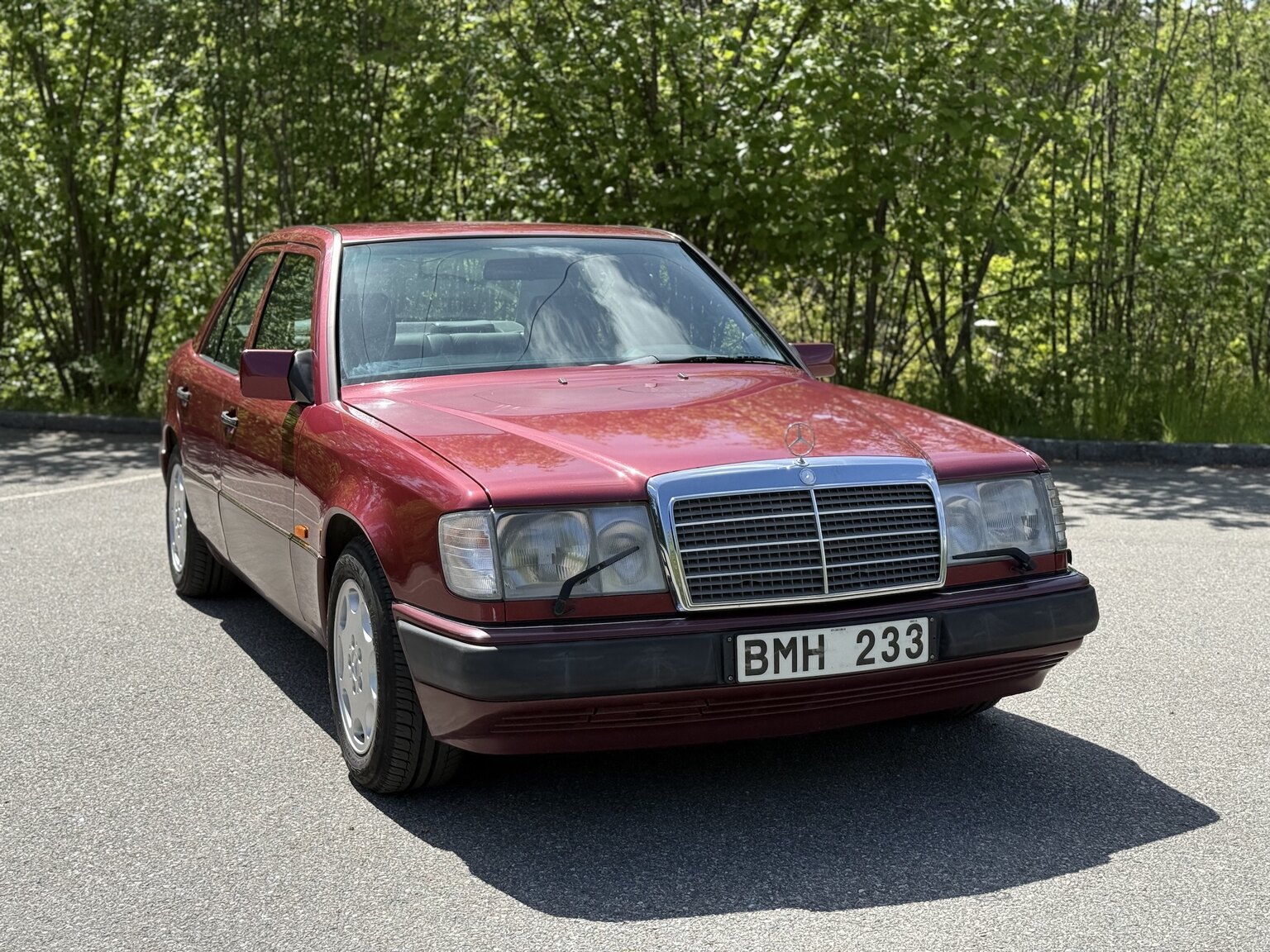 Exteriörbild på 1991 Mercedes-Benz 300 E-24