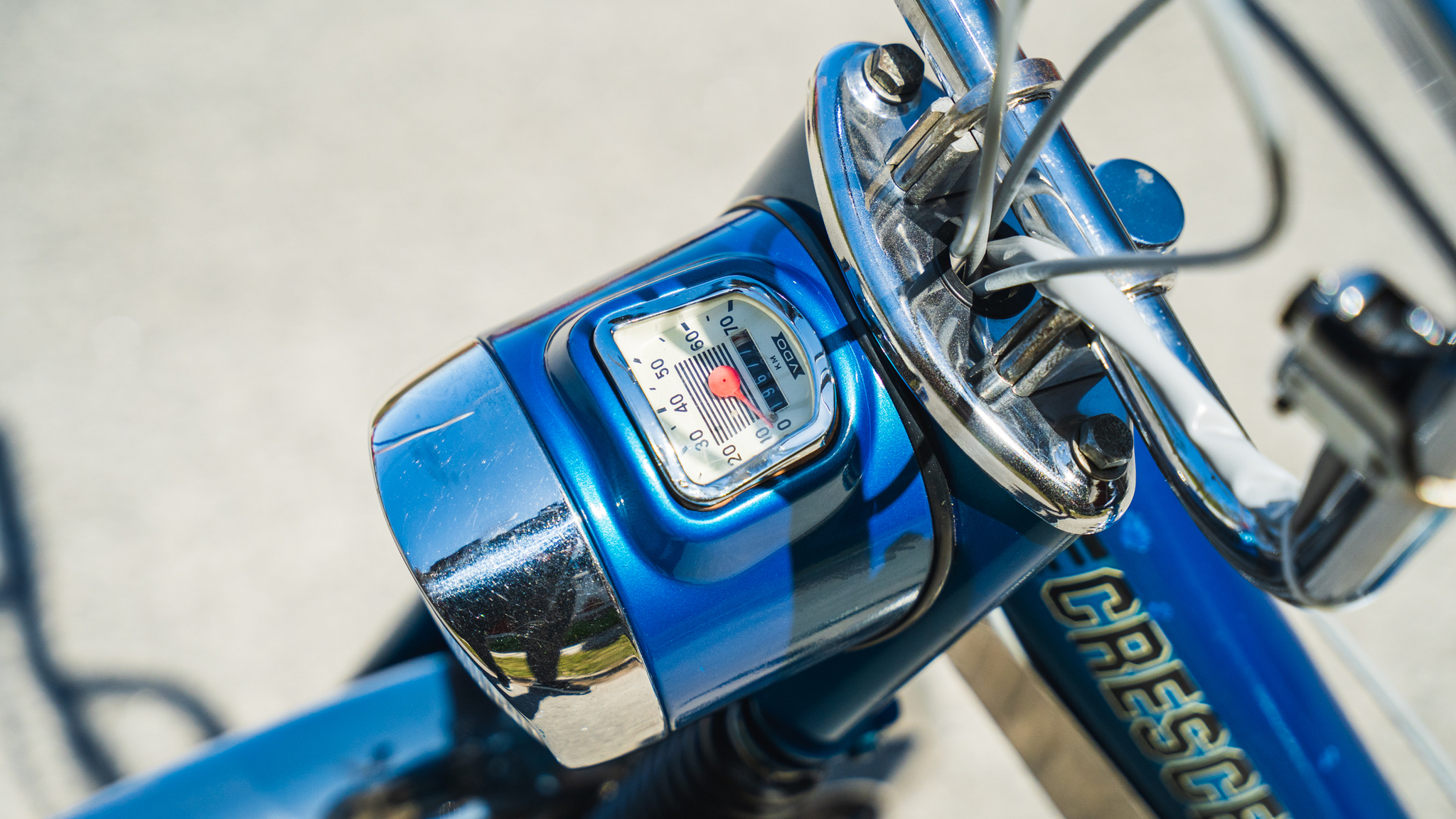 Exterior image of Crescent Compact 1248 (17)