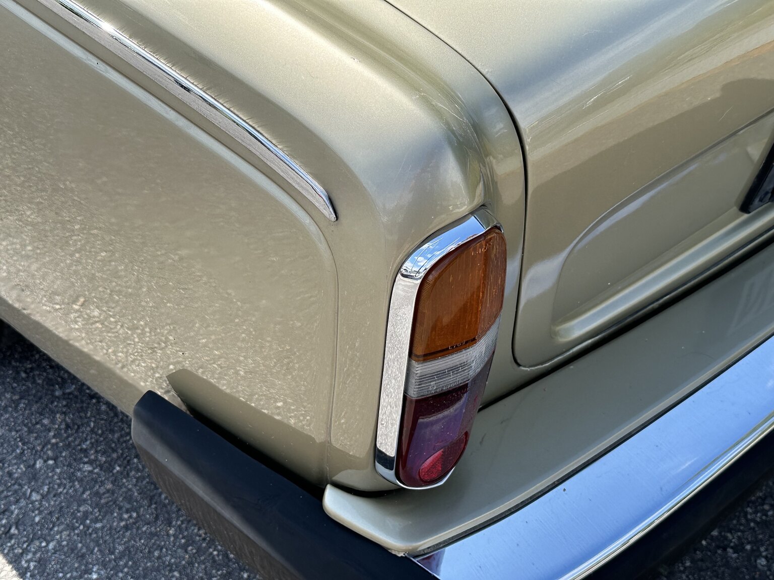Exterior image of 1979 Rolls Royce Silver Shadow