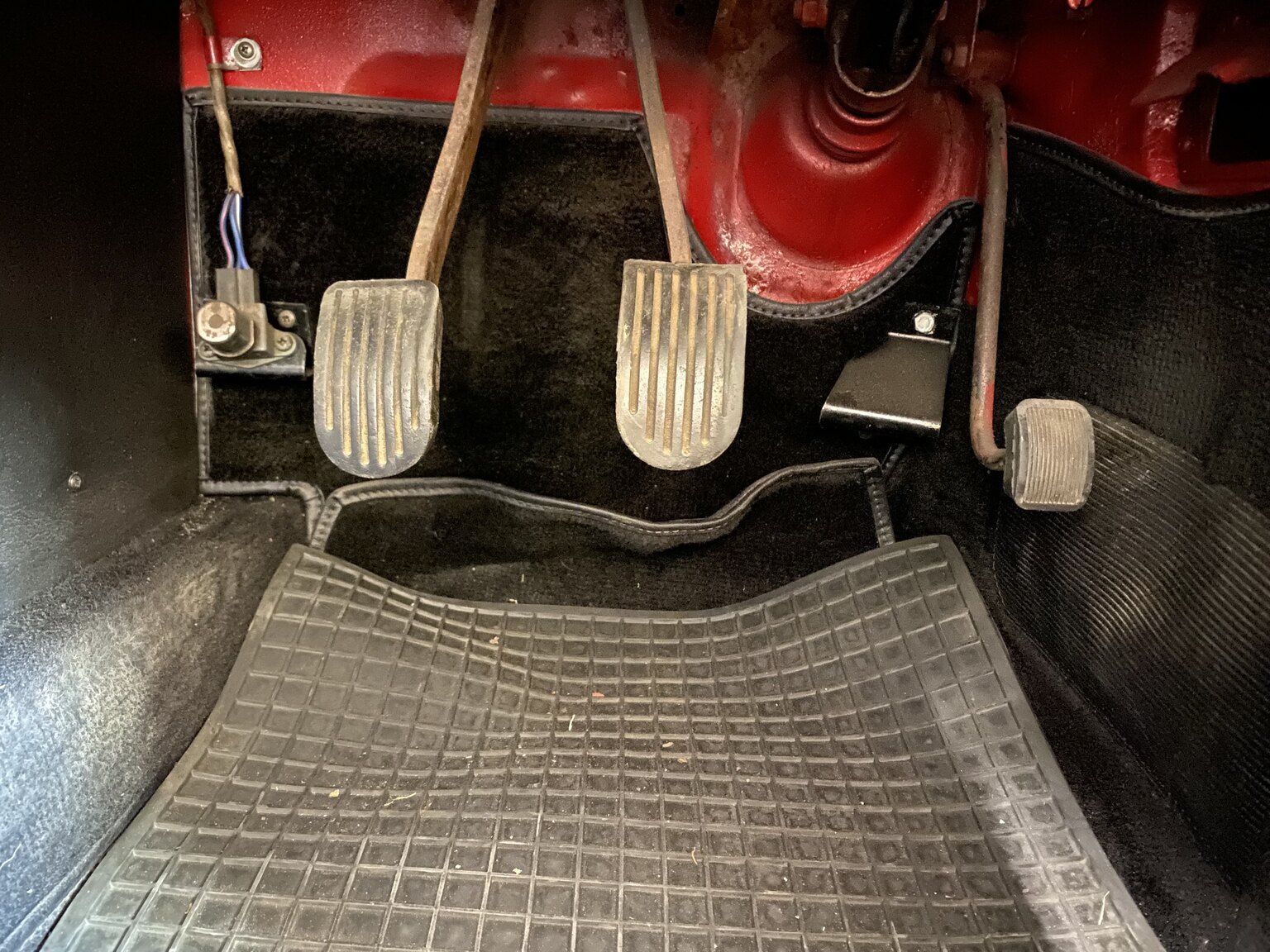 Interior image of 1967 MG MGB 1800