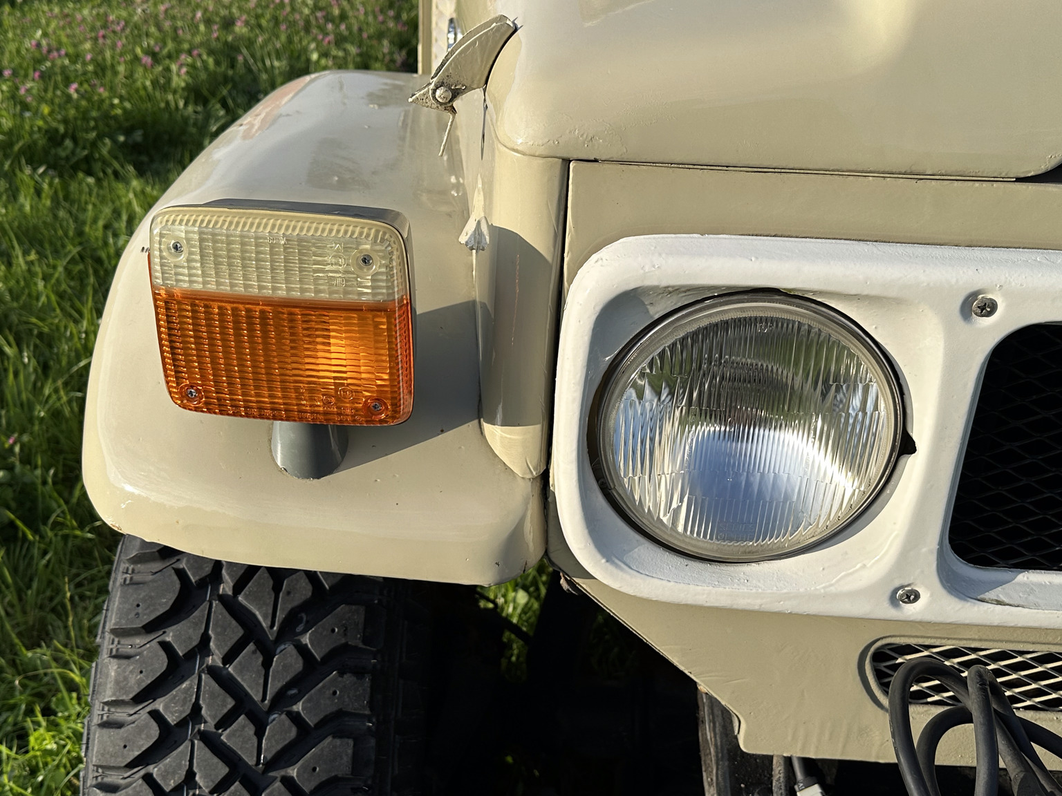 Exterior image of 1985 Toyota Land Cruiser BJ 42