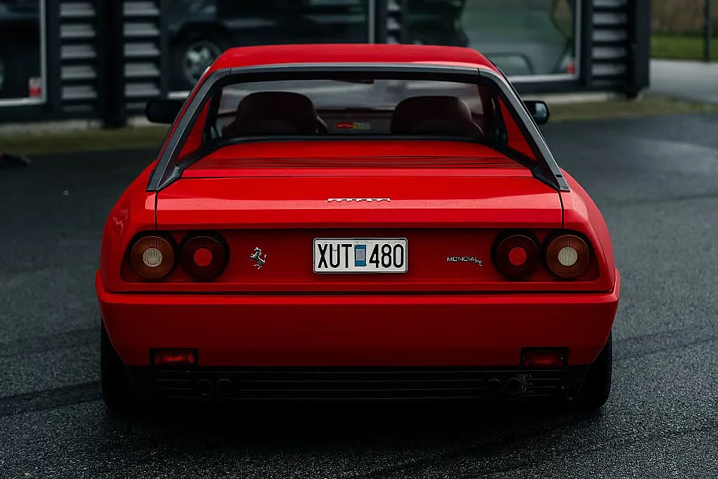 Exteriörbild på 1992 Ferrari Mondial (5)