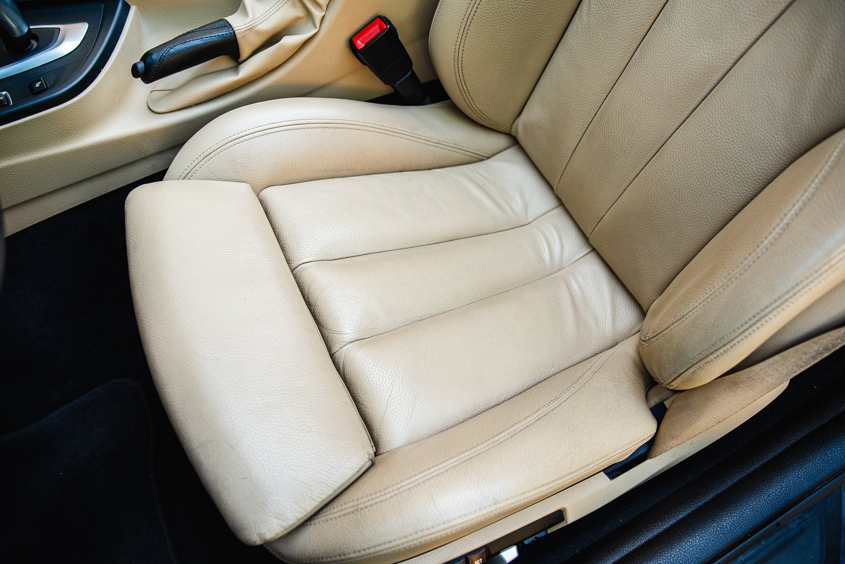 Interior image of 2018 BMW 430i xDrive Convertible