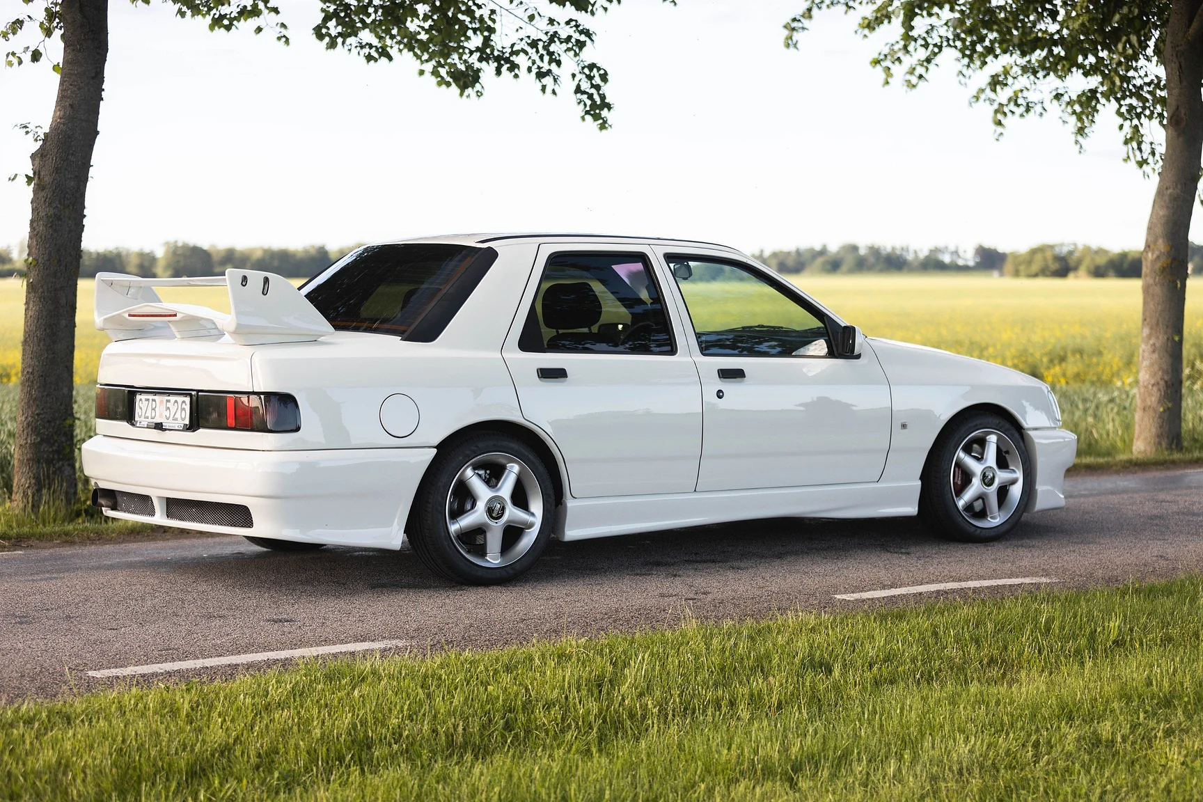 Aussenfoto 1991 Ford Sierra Cosworth 4x4 (4)