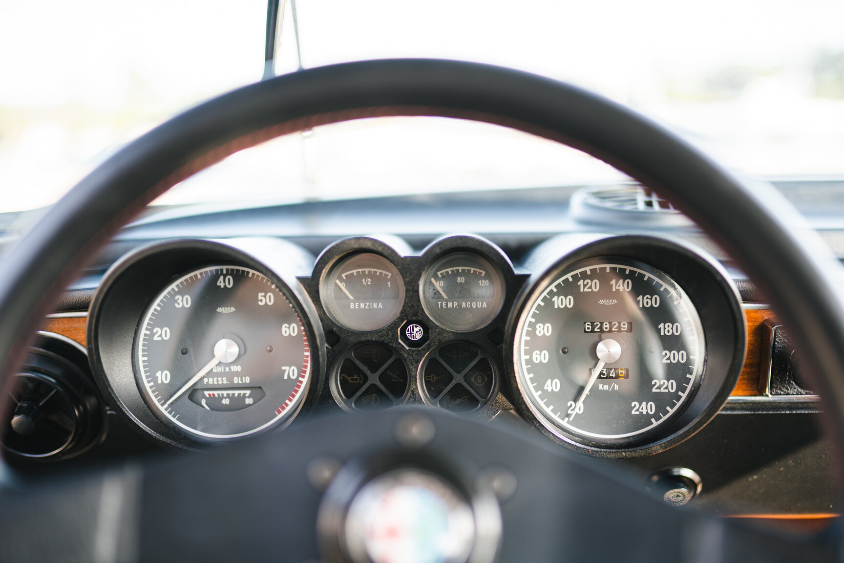 Interiörbild 1972 Alfa Romeo 2000 GTV