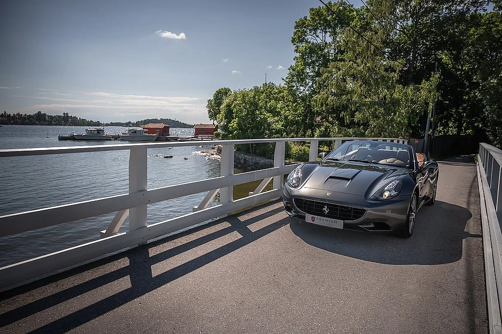 Bild von 2010 Ferrari California (8)
