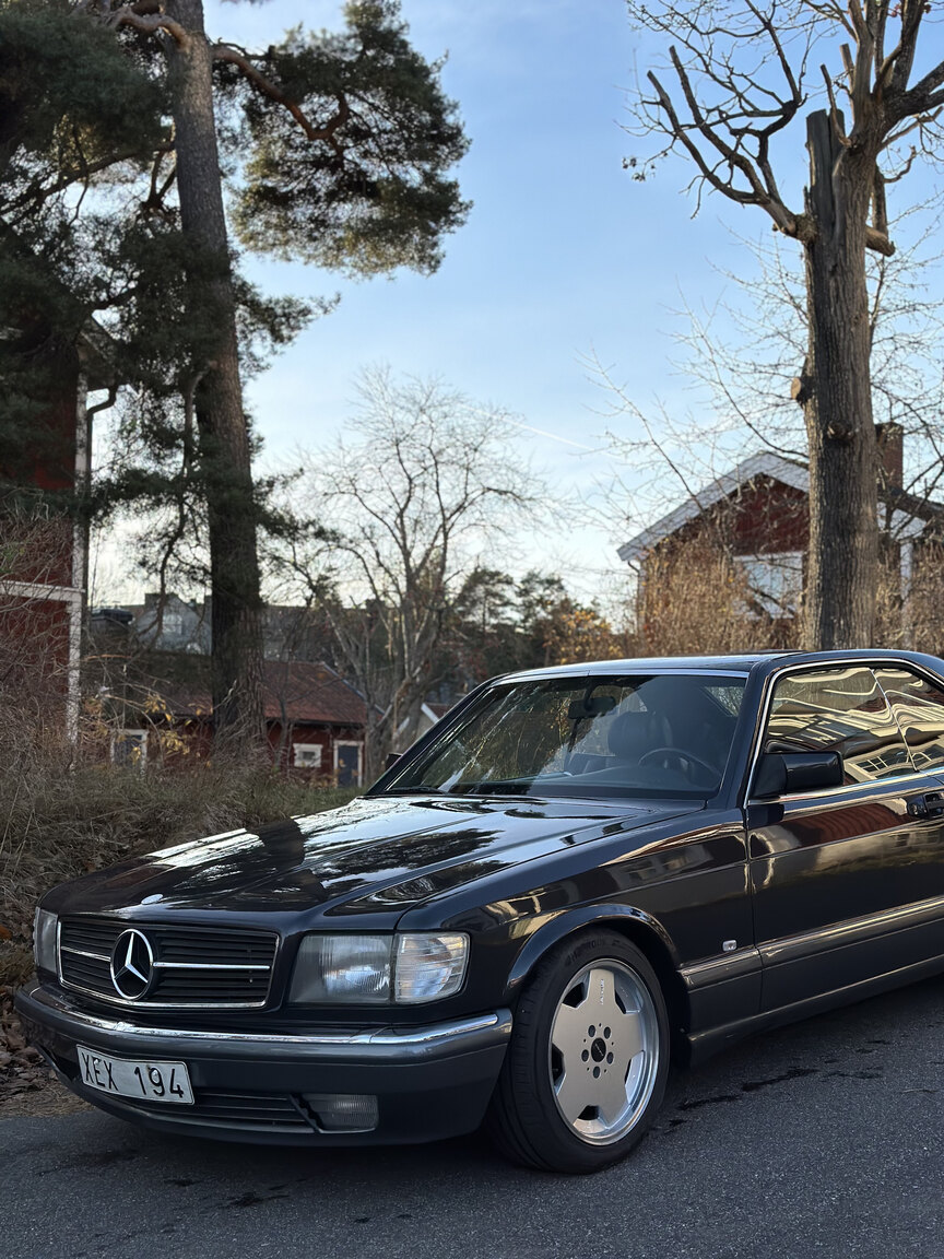 Exteriörbild på 1988 Mercedes 560 SEC