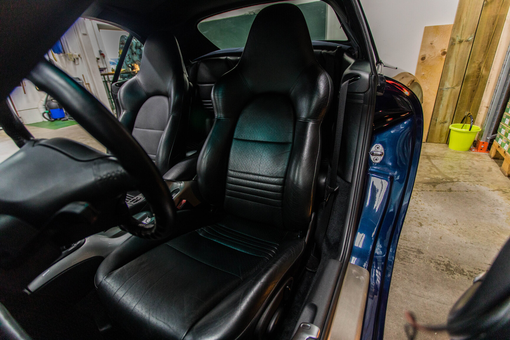 Interiörbild 1999 Porsche 911 Carrera Cabriolet