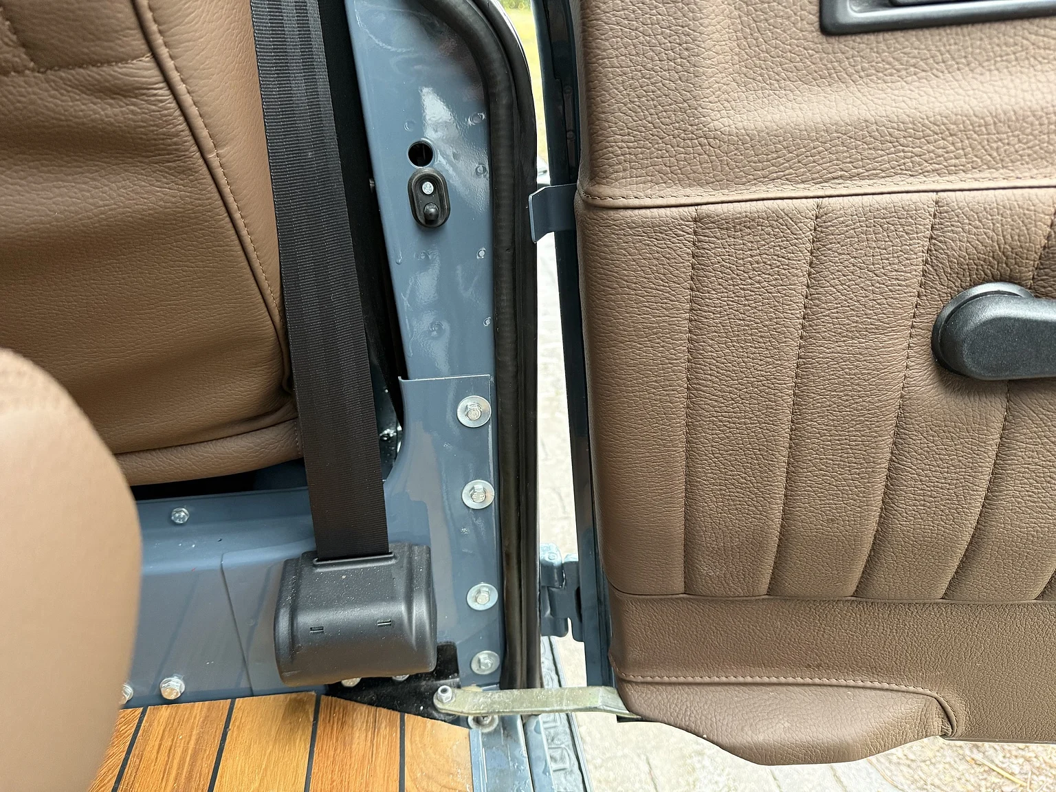 Interiörbild 2000 Land Rover Defender 110 C (52)