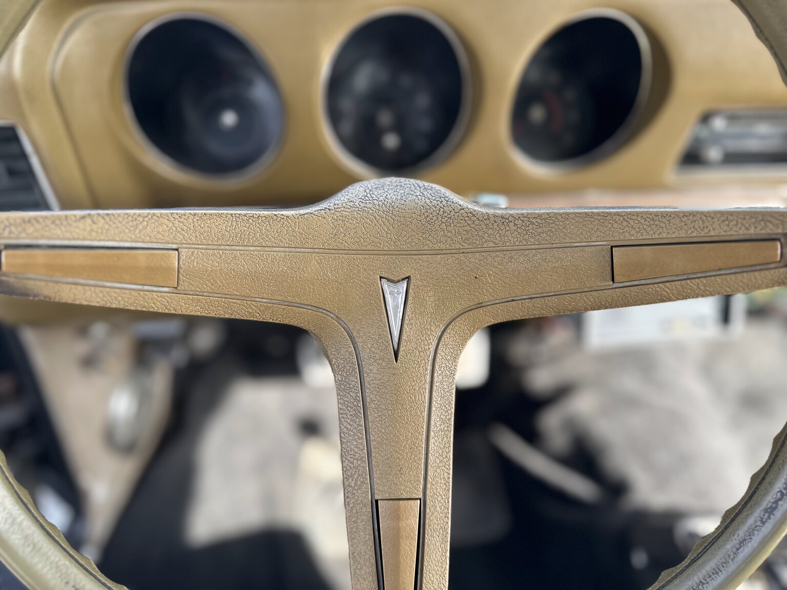 Interiörbild 1969 Pontiac GTO 406cid 