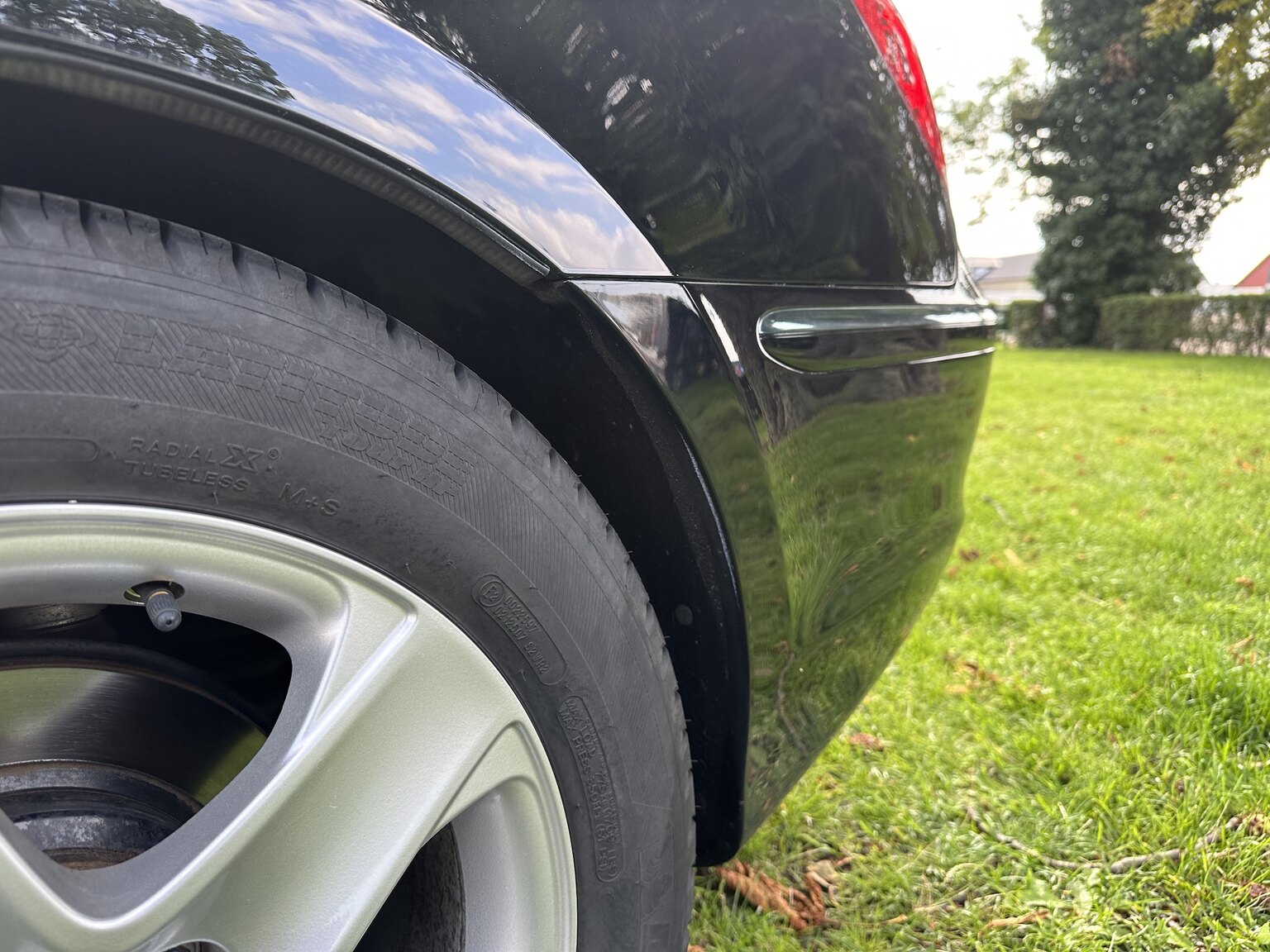 Exteriörbild på 2007 Honda Legend (19)