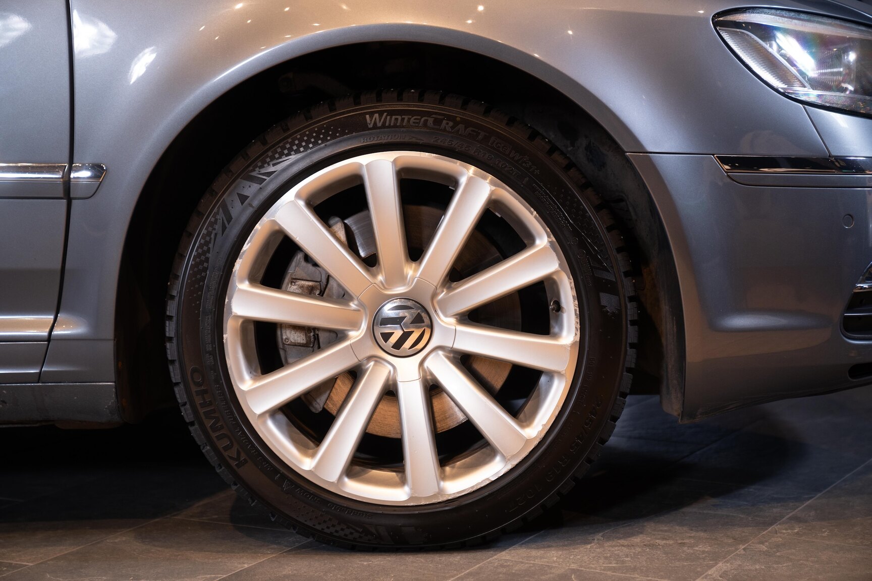 Exteriörbild på 2012 Volkswagen Phaeton 3.0 TDI 4Motion