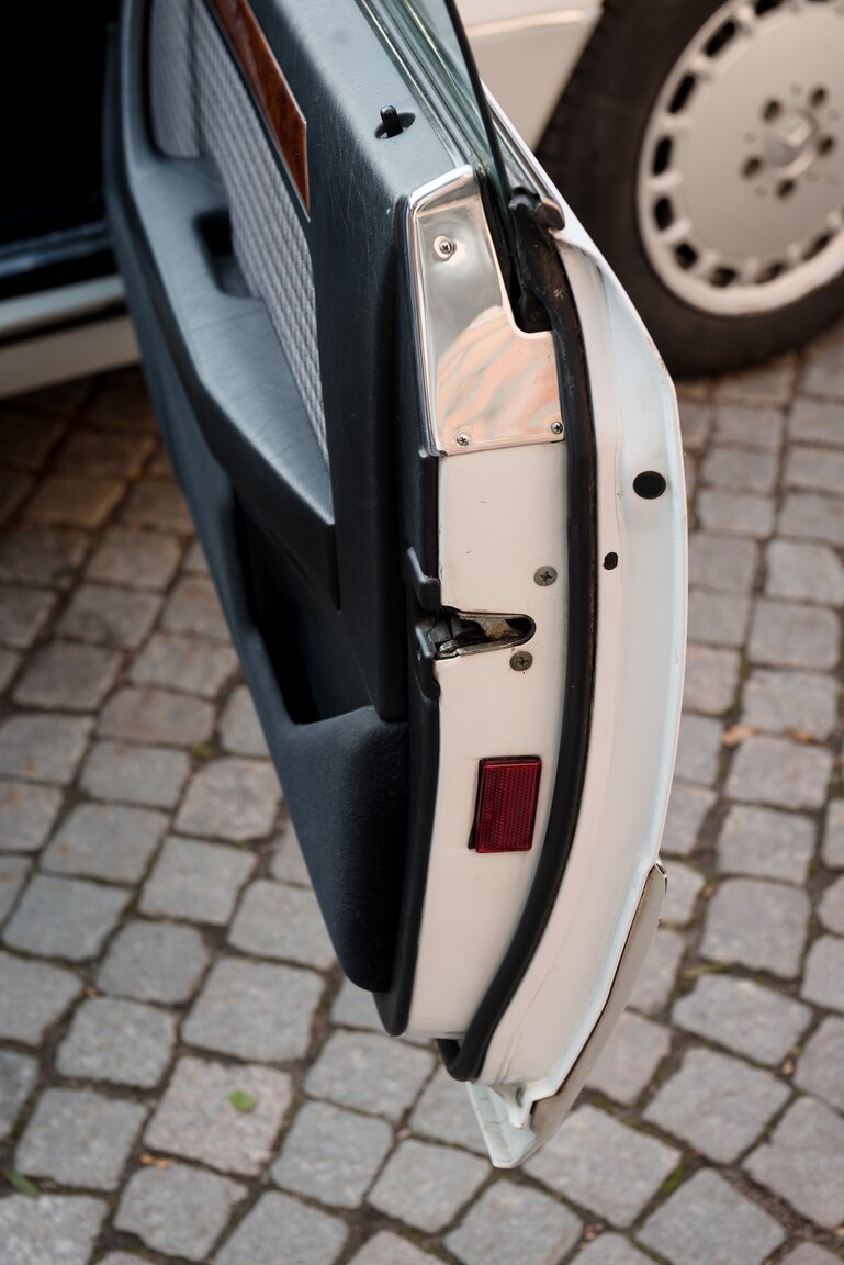 Innenraumfoto von 1992 Mercedes-Benz 300CE-24V 