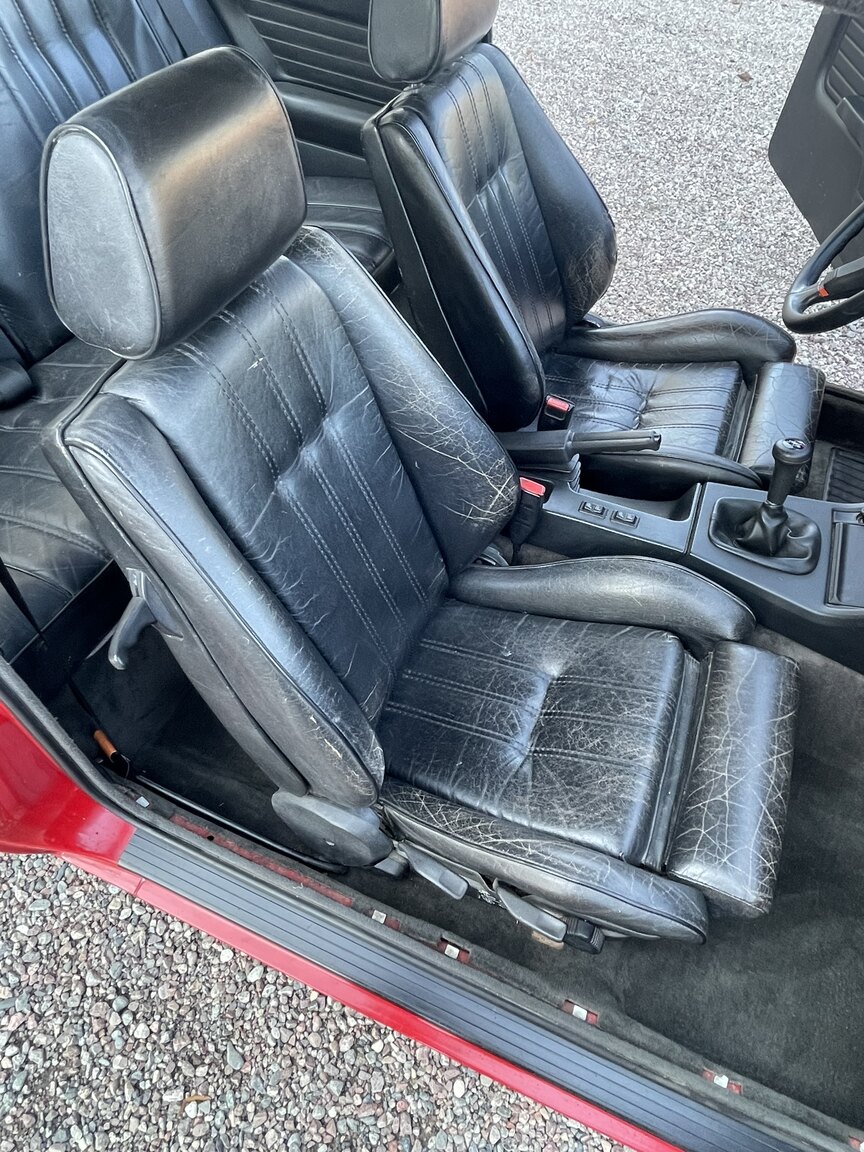 Interiörbild 1987 BMW 320i