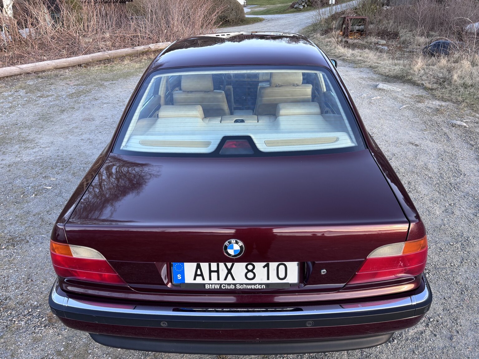 Exterior image of 1996 BMW 728iA