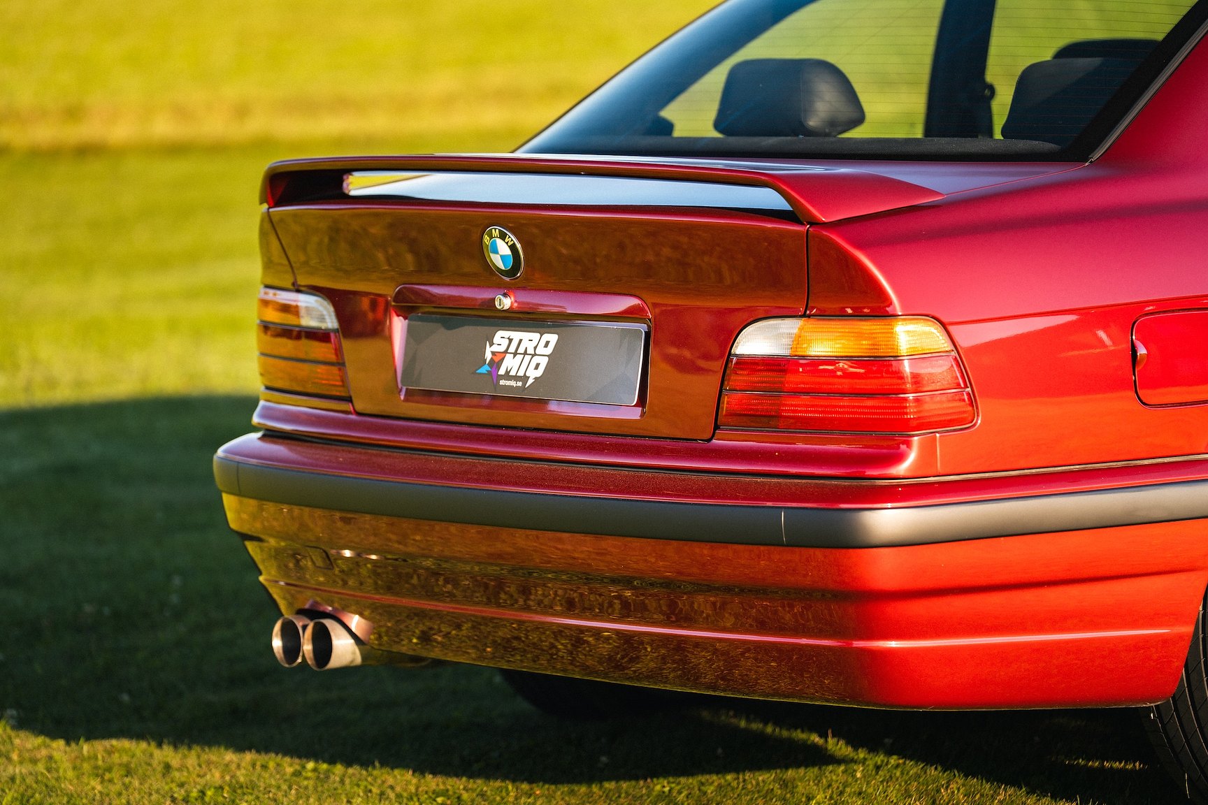 Exterior image of 1992 BMW 325i Coupé "No Reserve Auction"