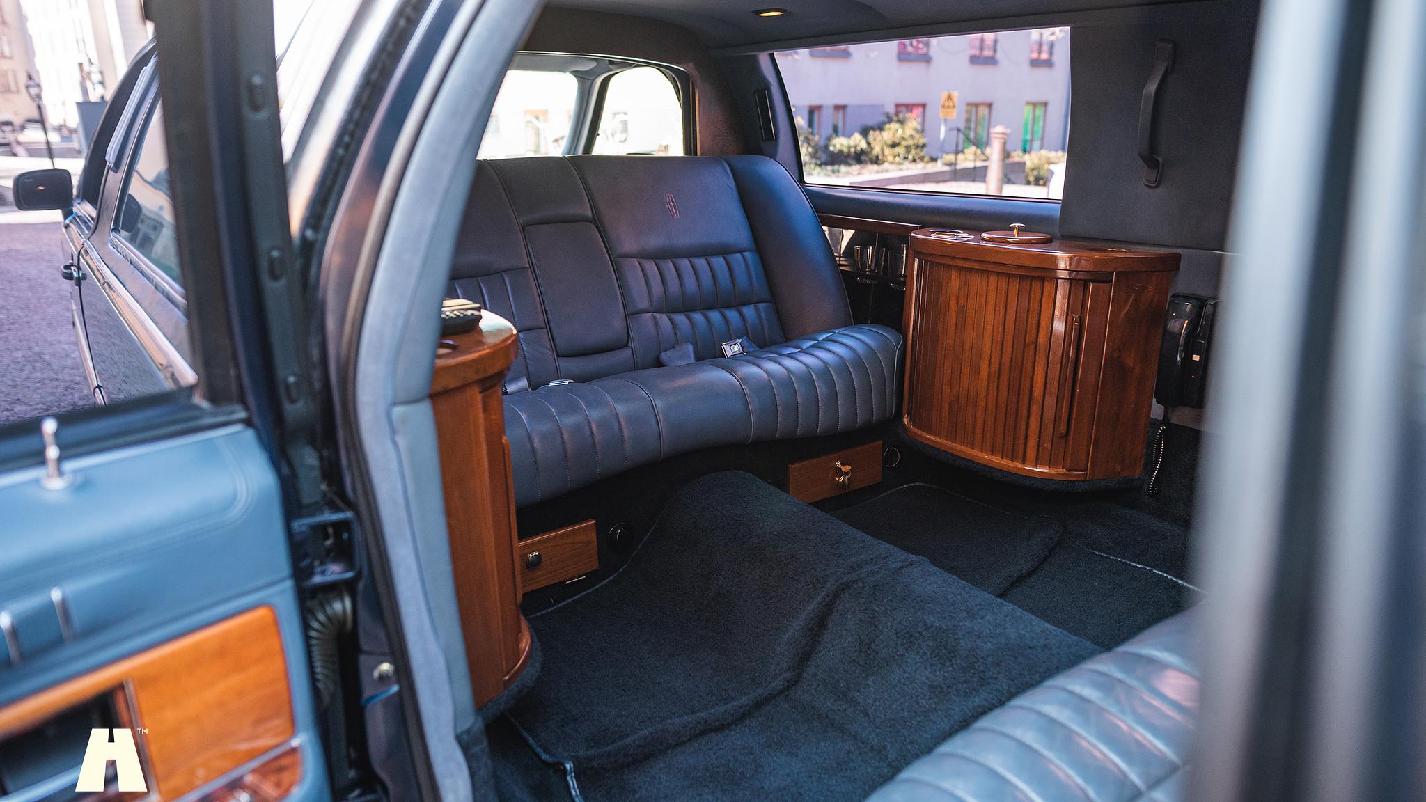 Innenraumfoto von 1992 Lincoln Town Car Limousine 