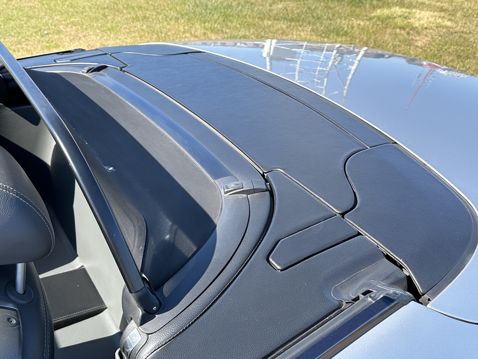 Innenraumfoto von 2002 Mercedes SL 500 (52)