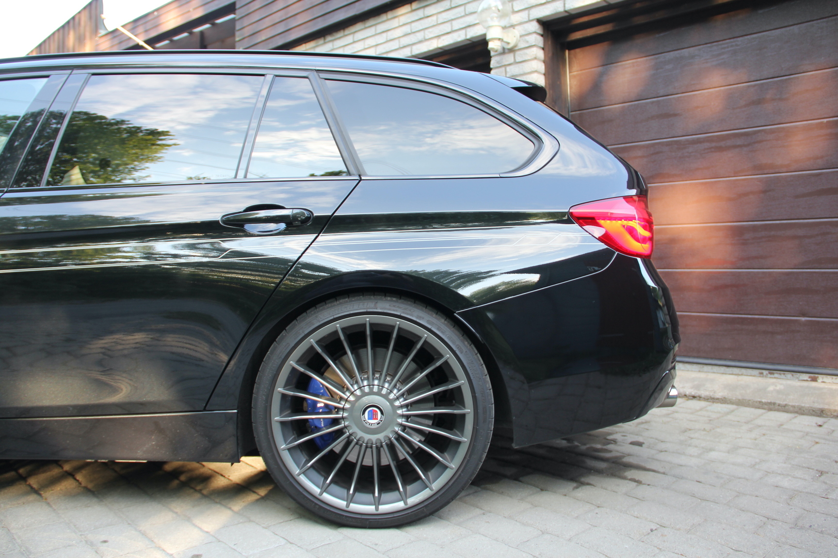 Exterior image of 2017 Alpina D3 Bi-Turbo Allrad