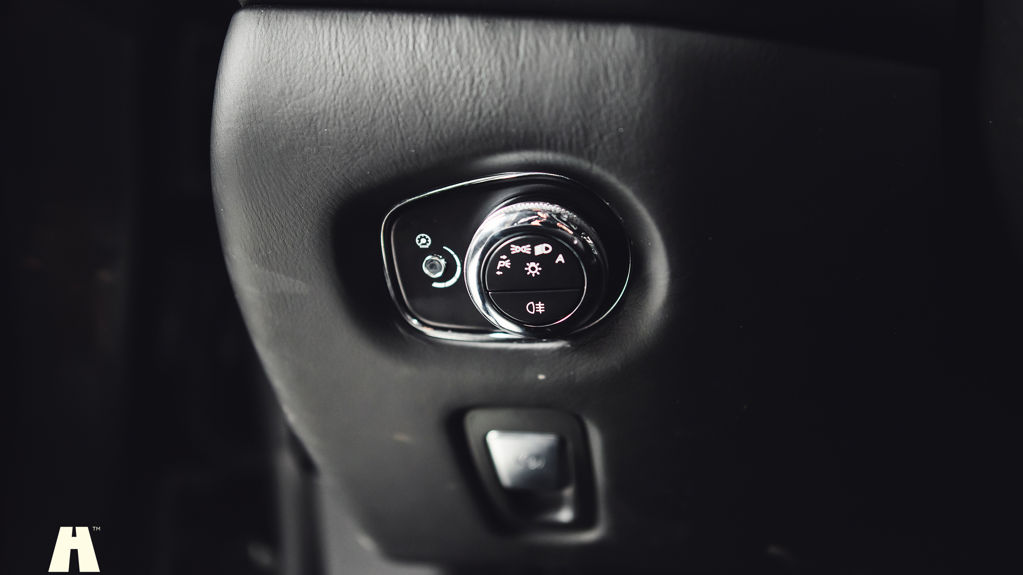 Interiörbild 2019 Aston Martin DB11 AMR (32)