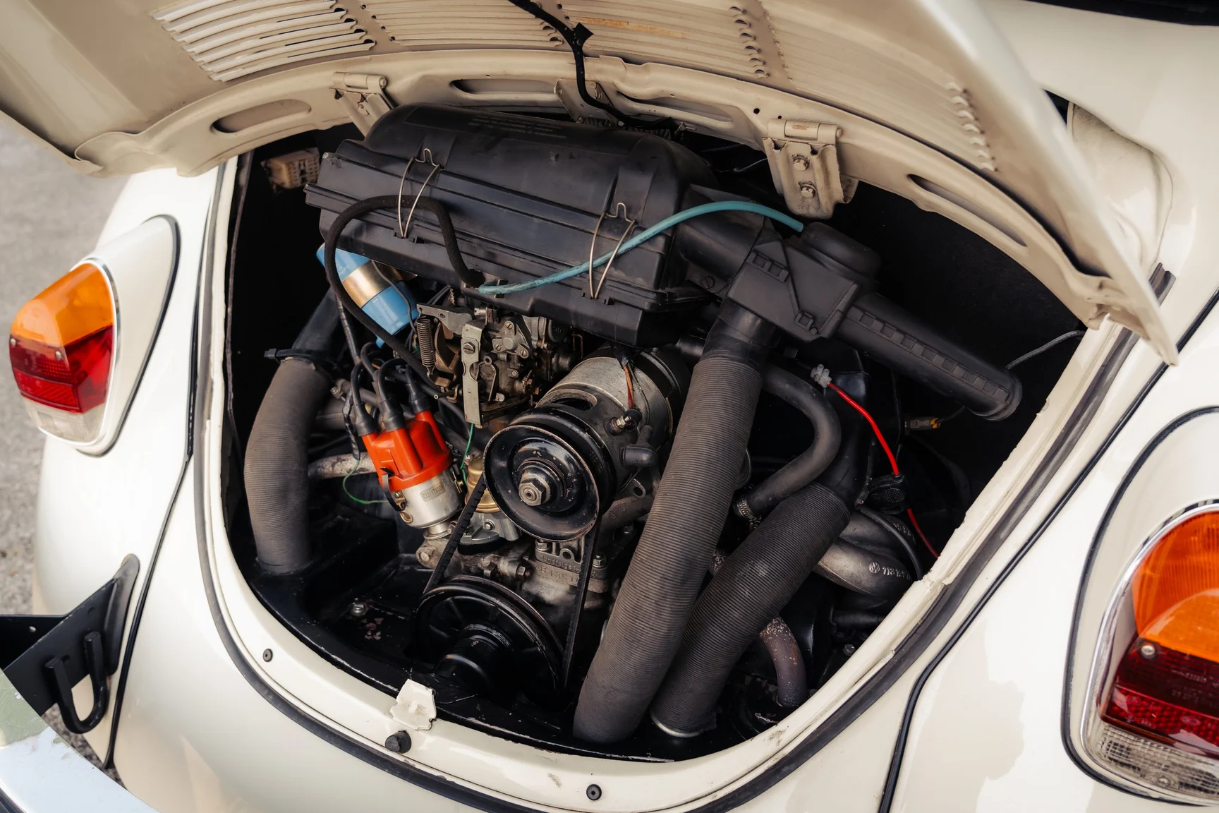 Image of 1972 Volkswagen 1302 S Cabriolet mechanics (4)