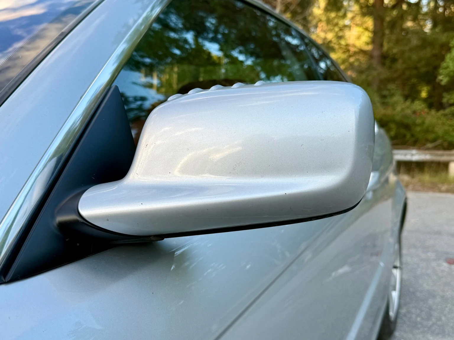 Exterior image of 2000 BMW 328Ci Coupé (34)