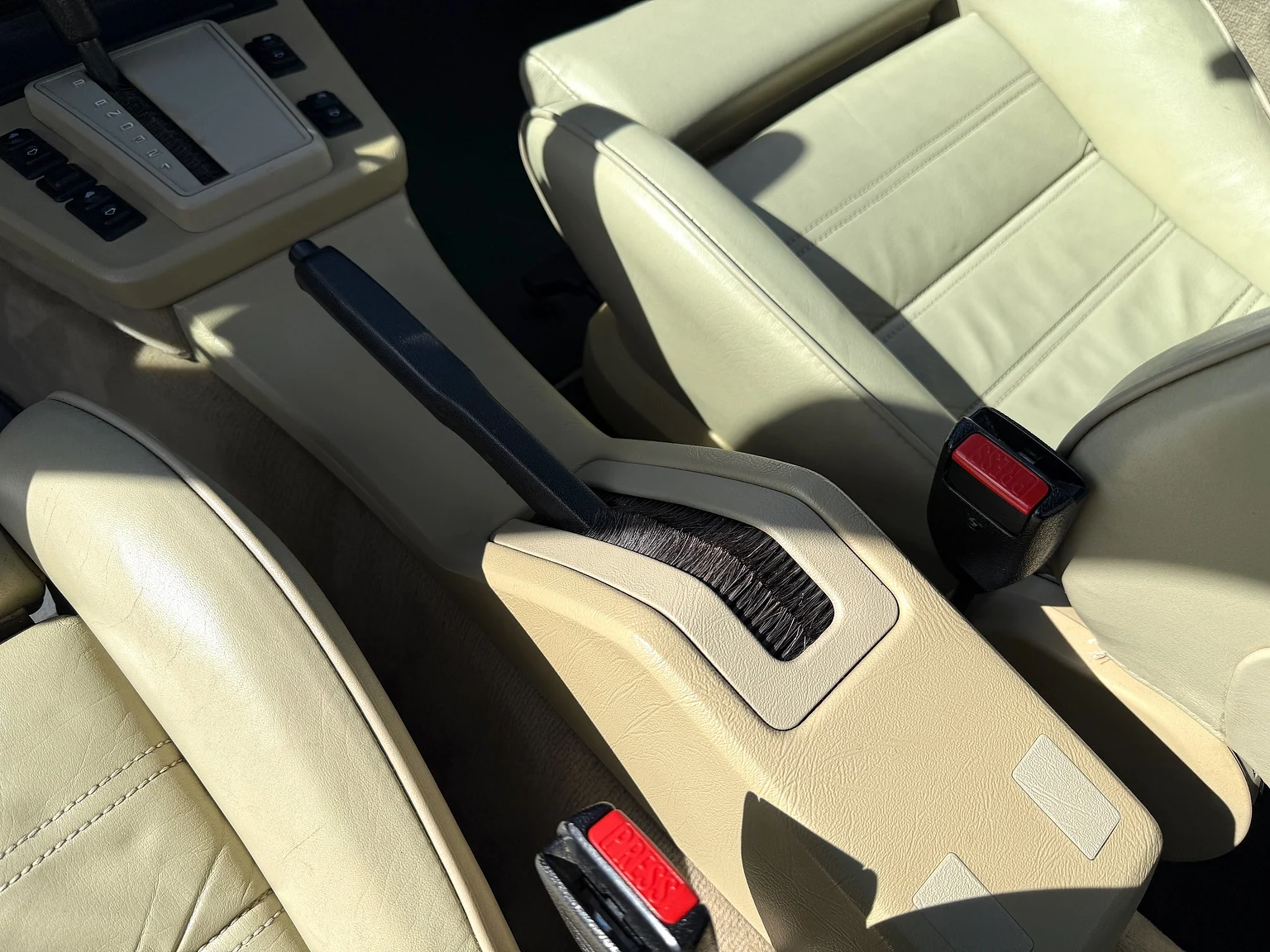 Innenraumfoto von 1985 BMW 635 CSiA (E24) (40)