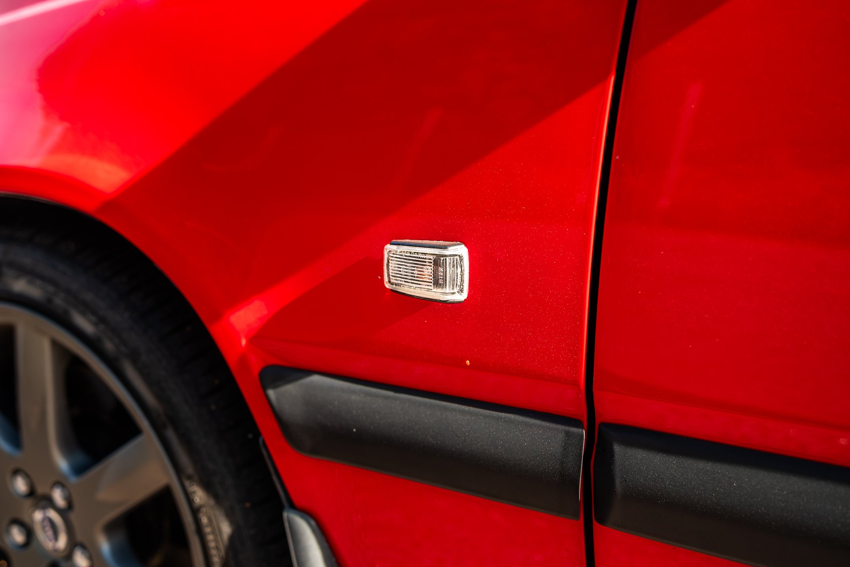 Exterior image of 1996 Volvo 850 R