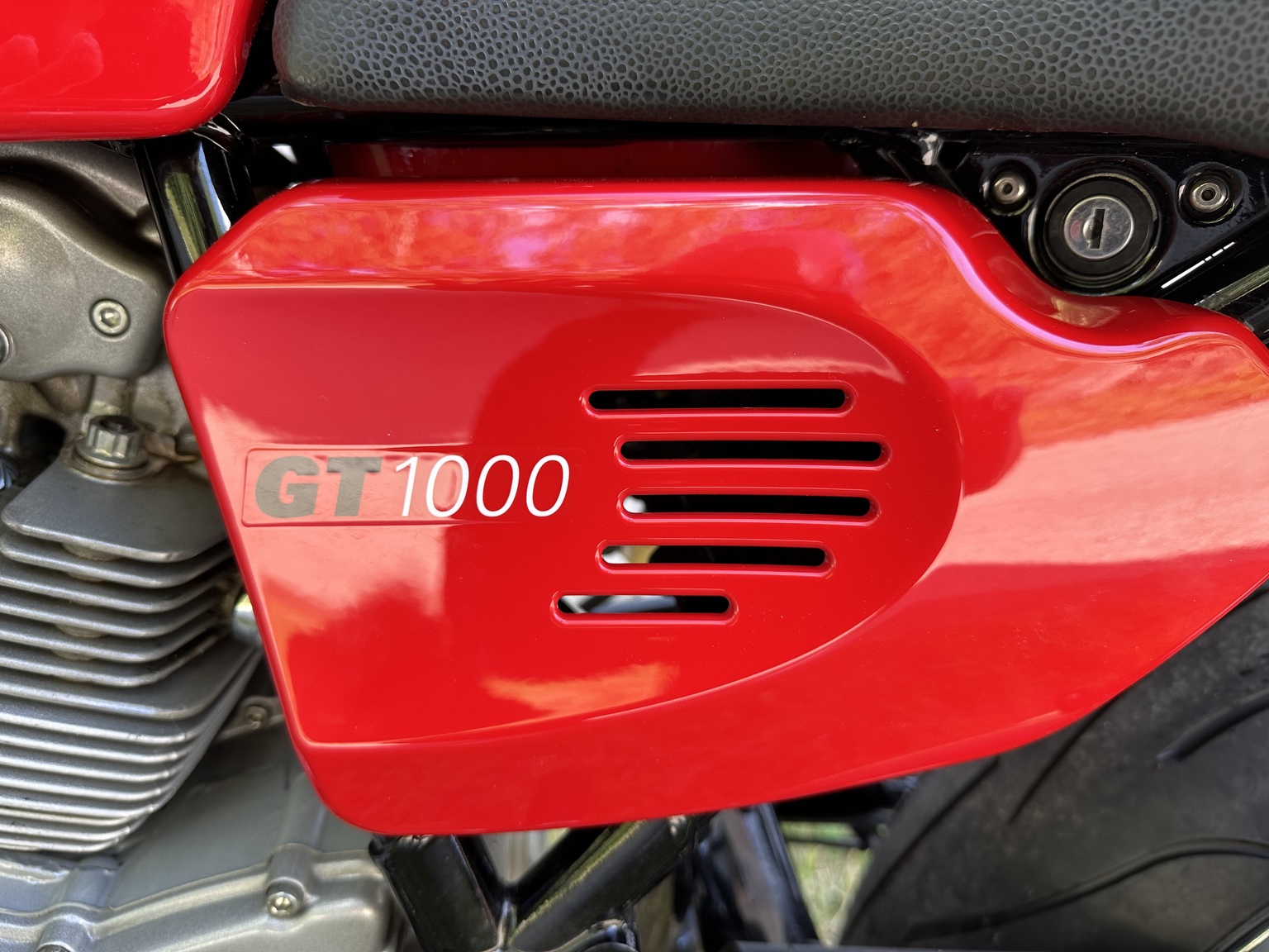 Aussenfoto 2006 Ducati 1000 GT (6)