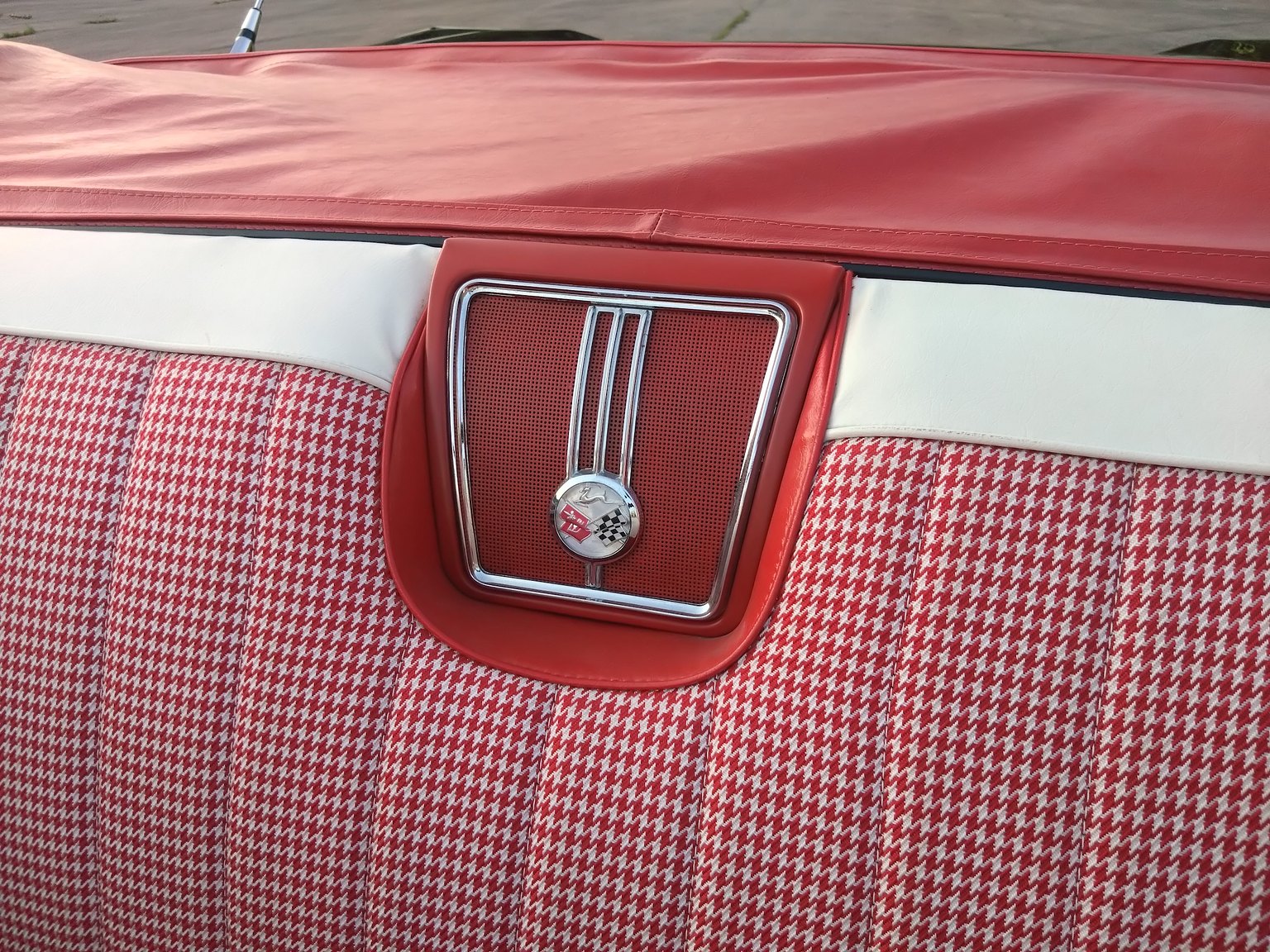 Interior image of 1960 Chevrolet Impala Cabriolet 5.7 V8 Powerglide
