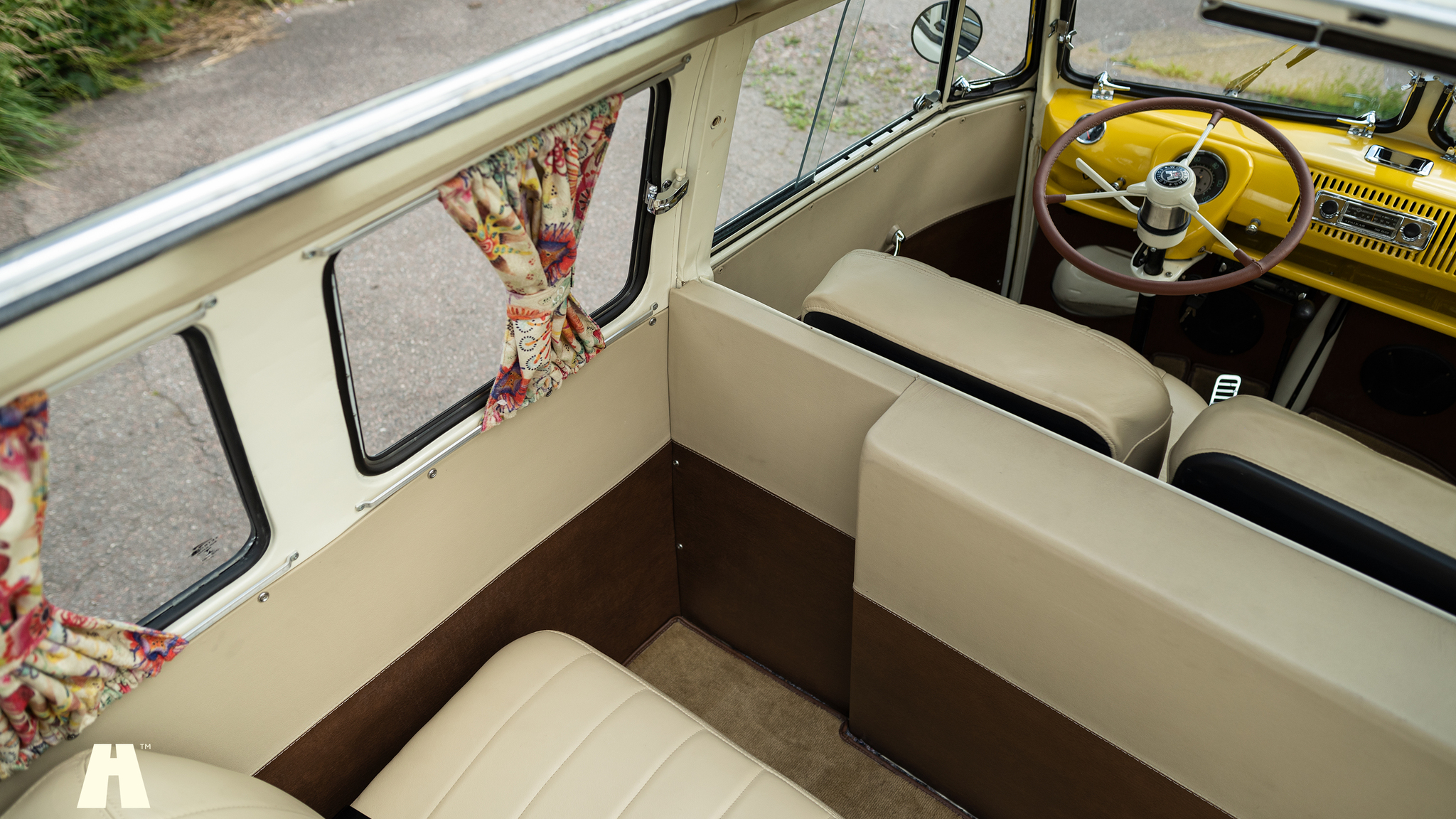 Innenraumfoto von 1974 Volkswagen T1 Split Window  