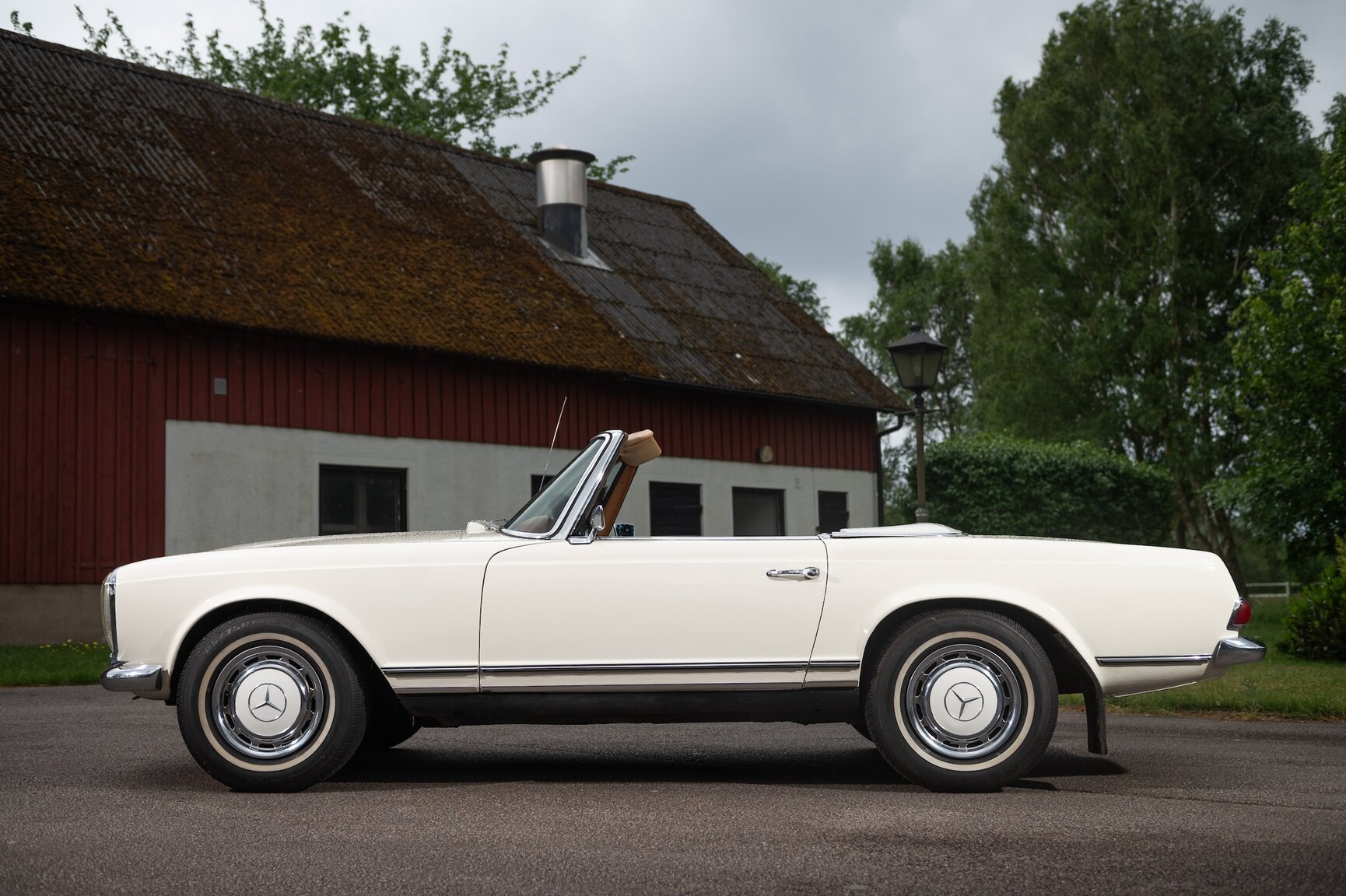 Aussenfoto 1968 Mercedes-Benz 280 SL Pagoda (15)